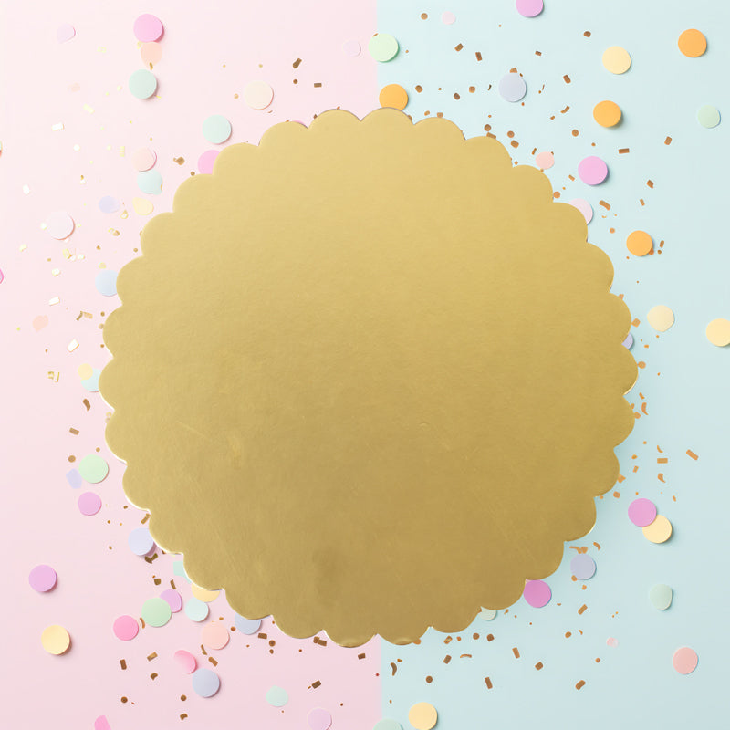 Papyrus Cake Board Scalloped Gold 10in