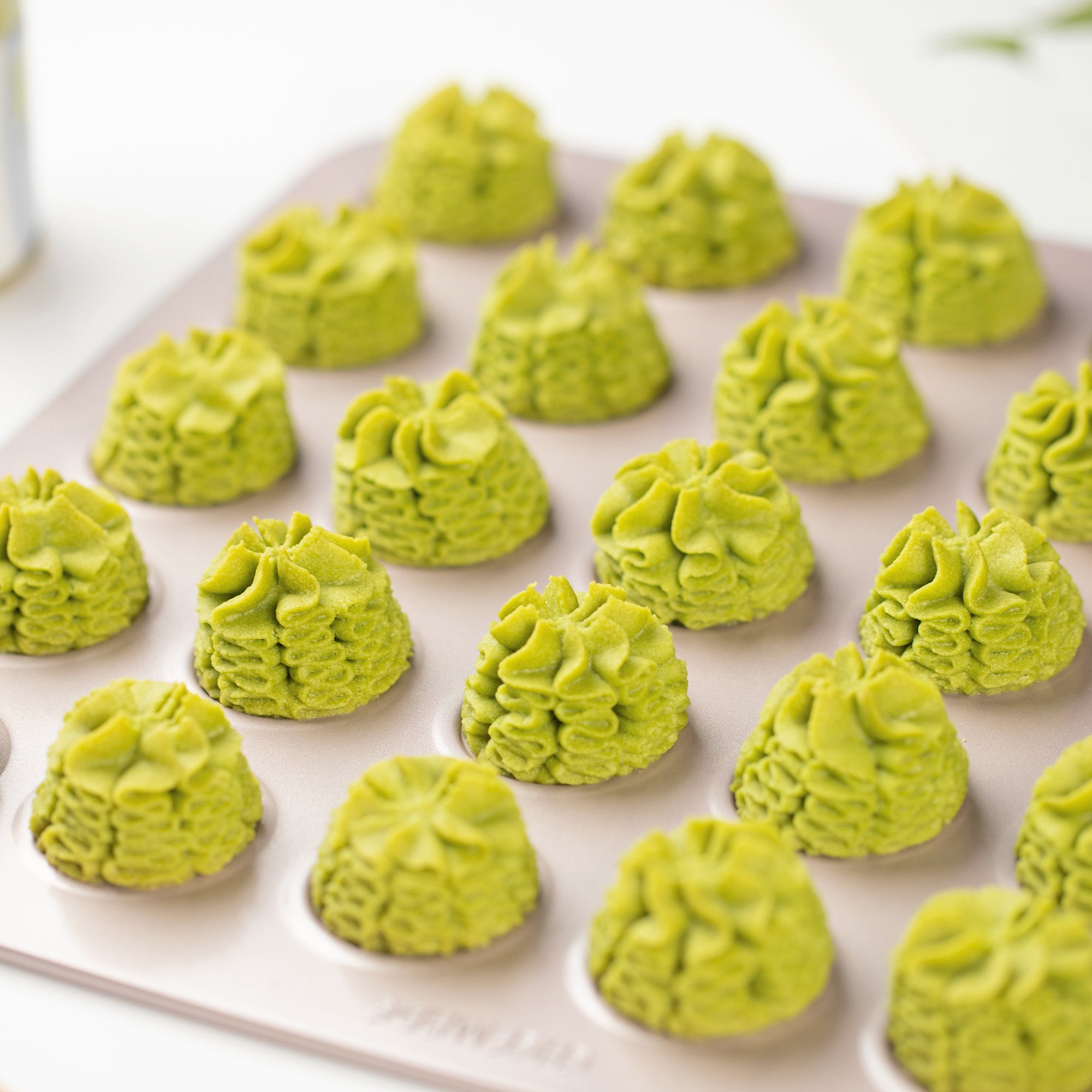 CHEFMADE Macaron Baking Sheet 30 Piece (WK9249)