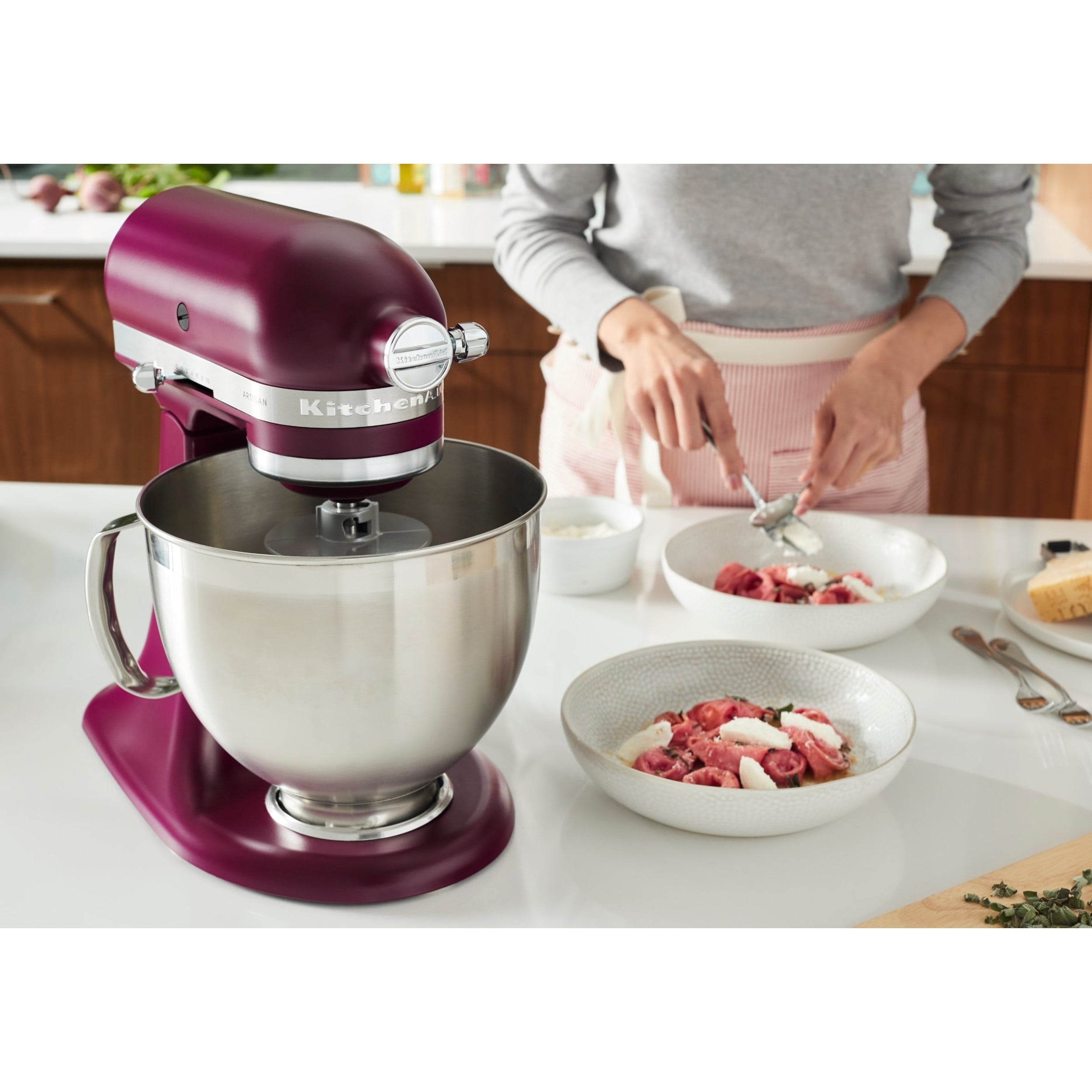 KitchenAid Artisan Tilt-Head Stand Mixer - Beetroot KSM195