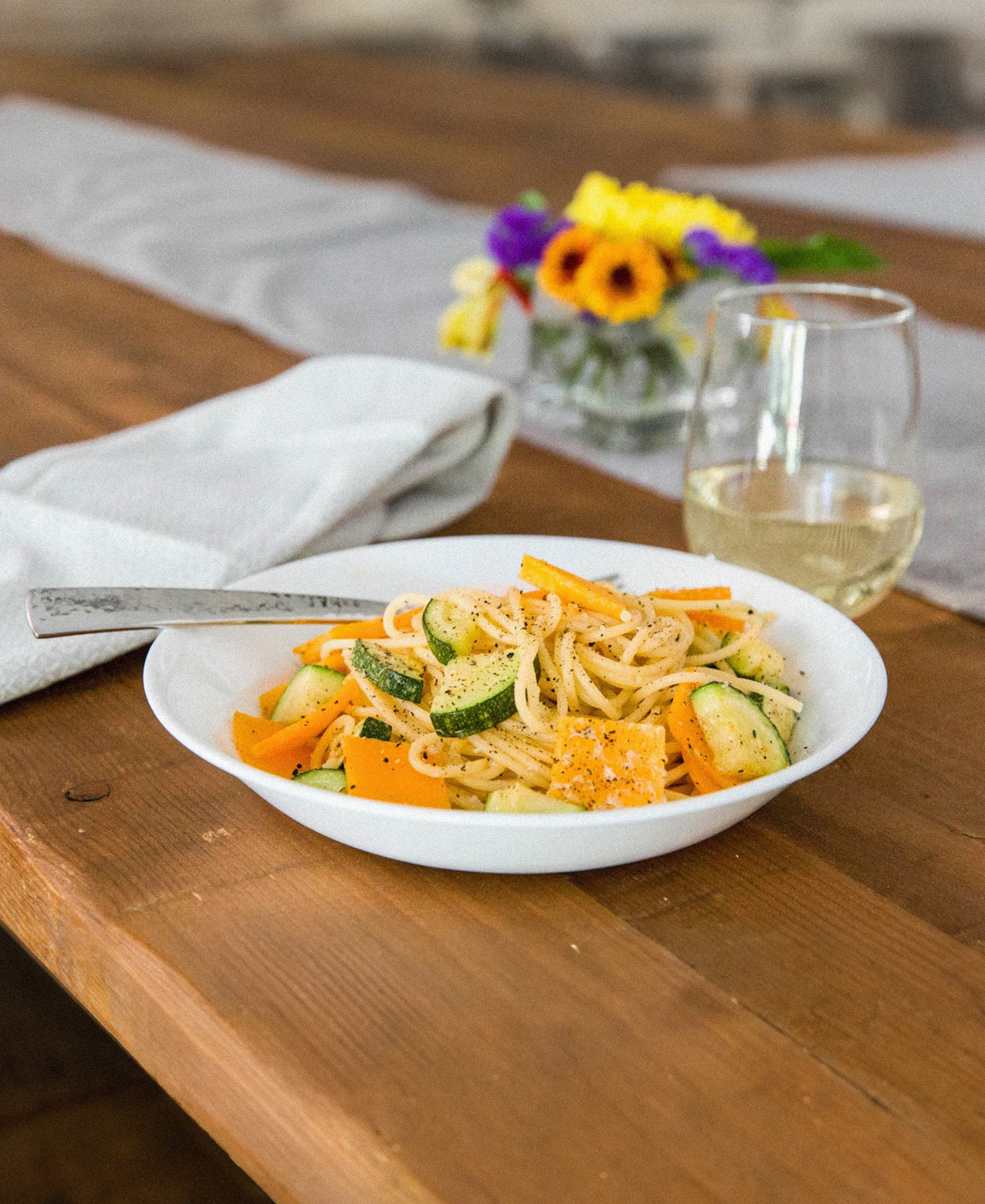 Corelle Winter Frost White Pasta & Salad Bowl (591mL)