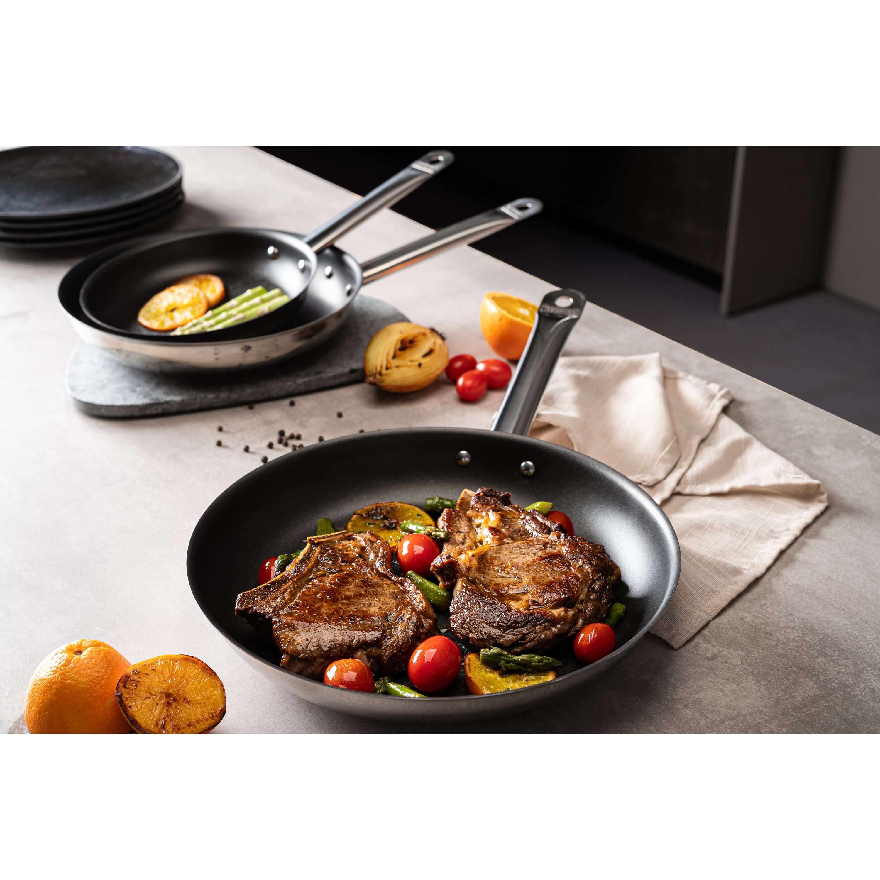 Tramontina Professional Tri-Ply Base Non-Stick Frying Pan - 20cm - 1.1L