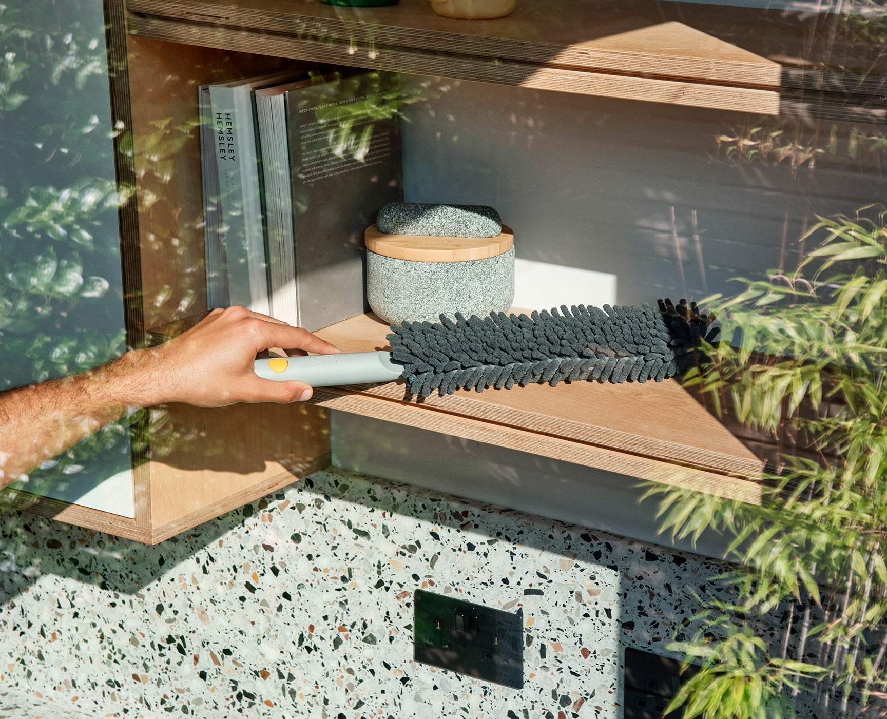 Joseph Joseph Cleantech 3-In-1 Duster With Storage Sheath