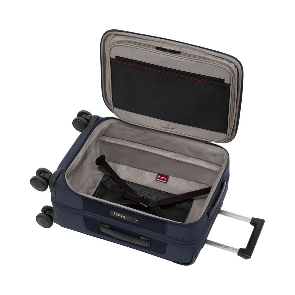 Victorinox Werks Traveler 7.0 Frequent Flyer Carry-On Blue