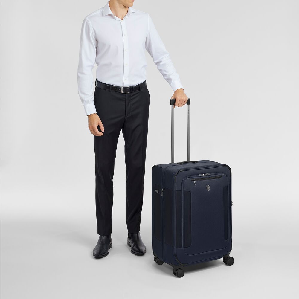 Victorinox Werks Traveler 7.0 Medium Case Blue