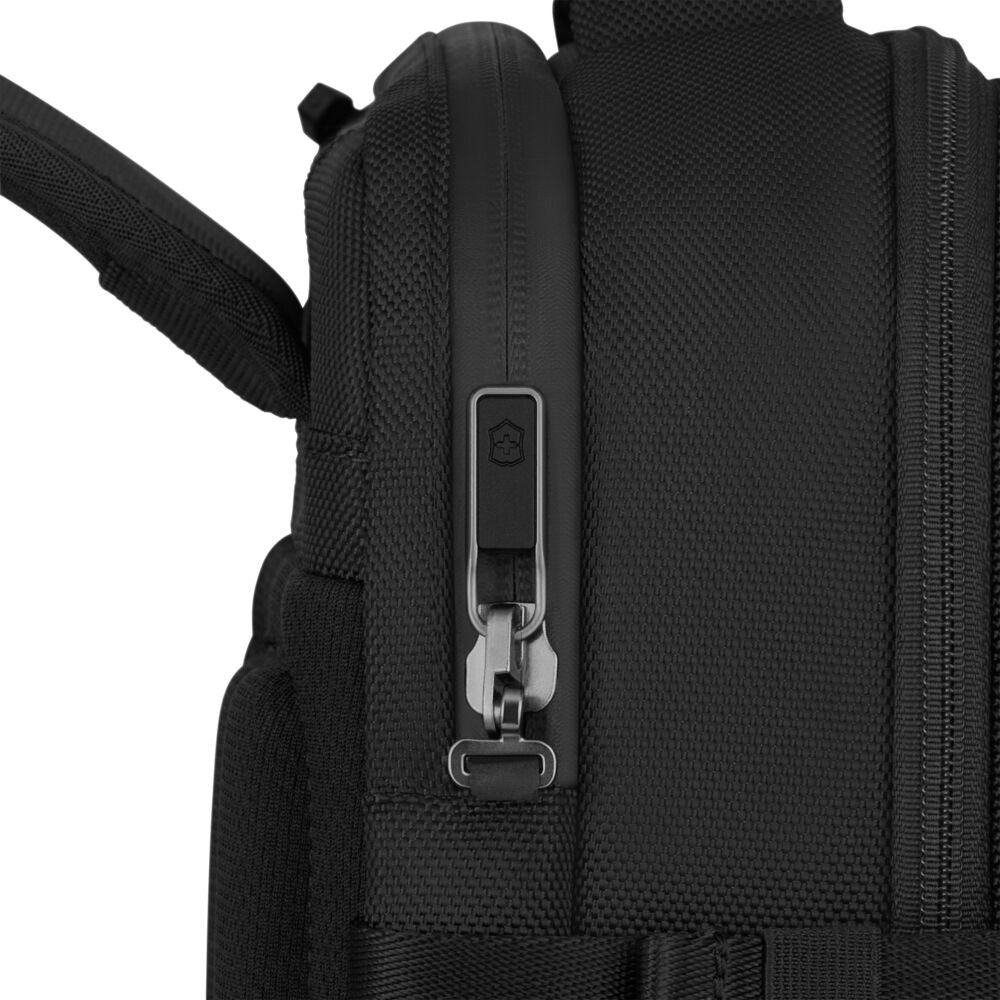 Victorinox Werks Traveler 7.0 Extra Large Case
