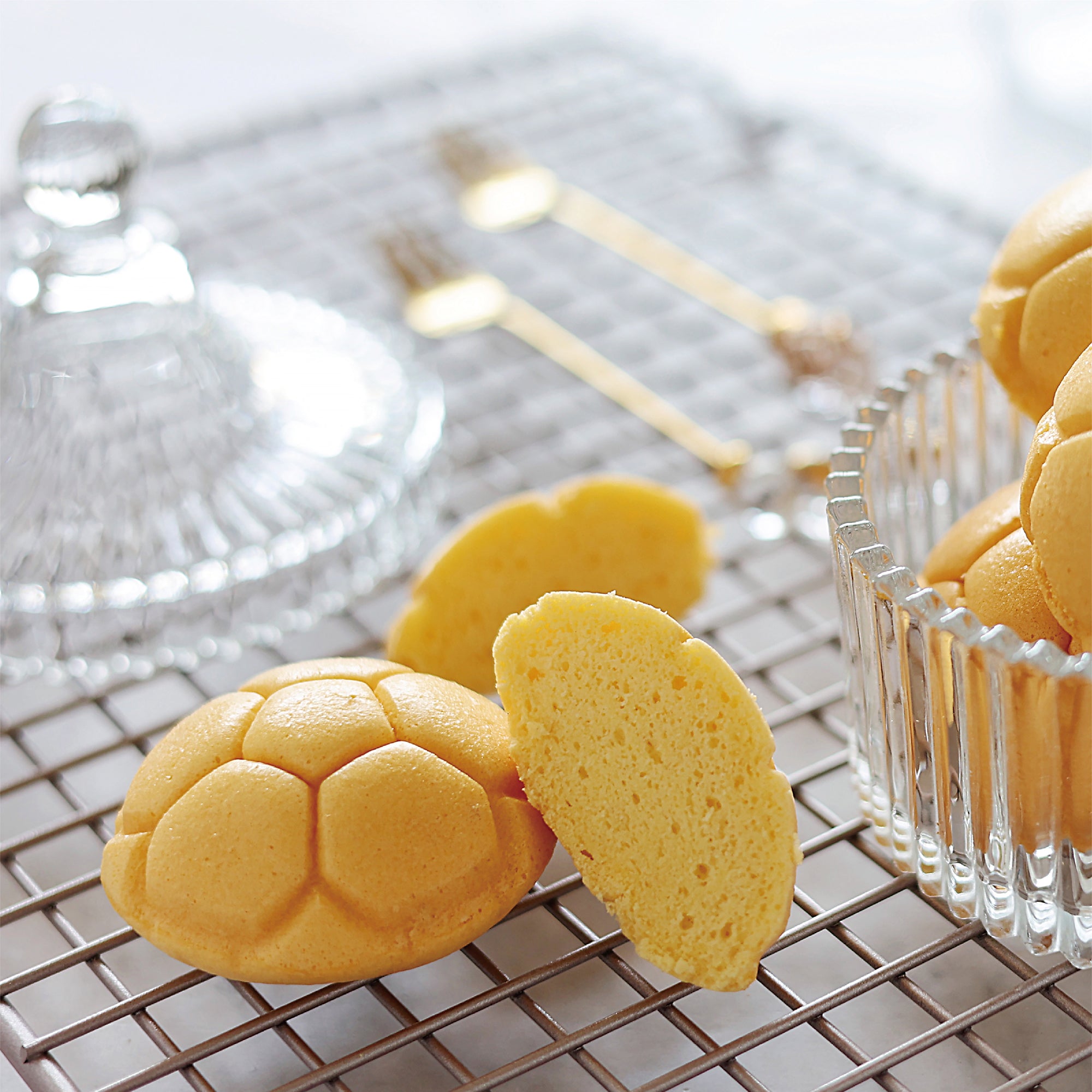 CHEFMADE Soccer Ball Cake Pan 12 Cup (WK9837)