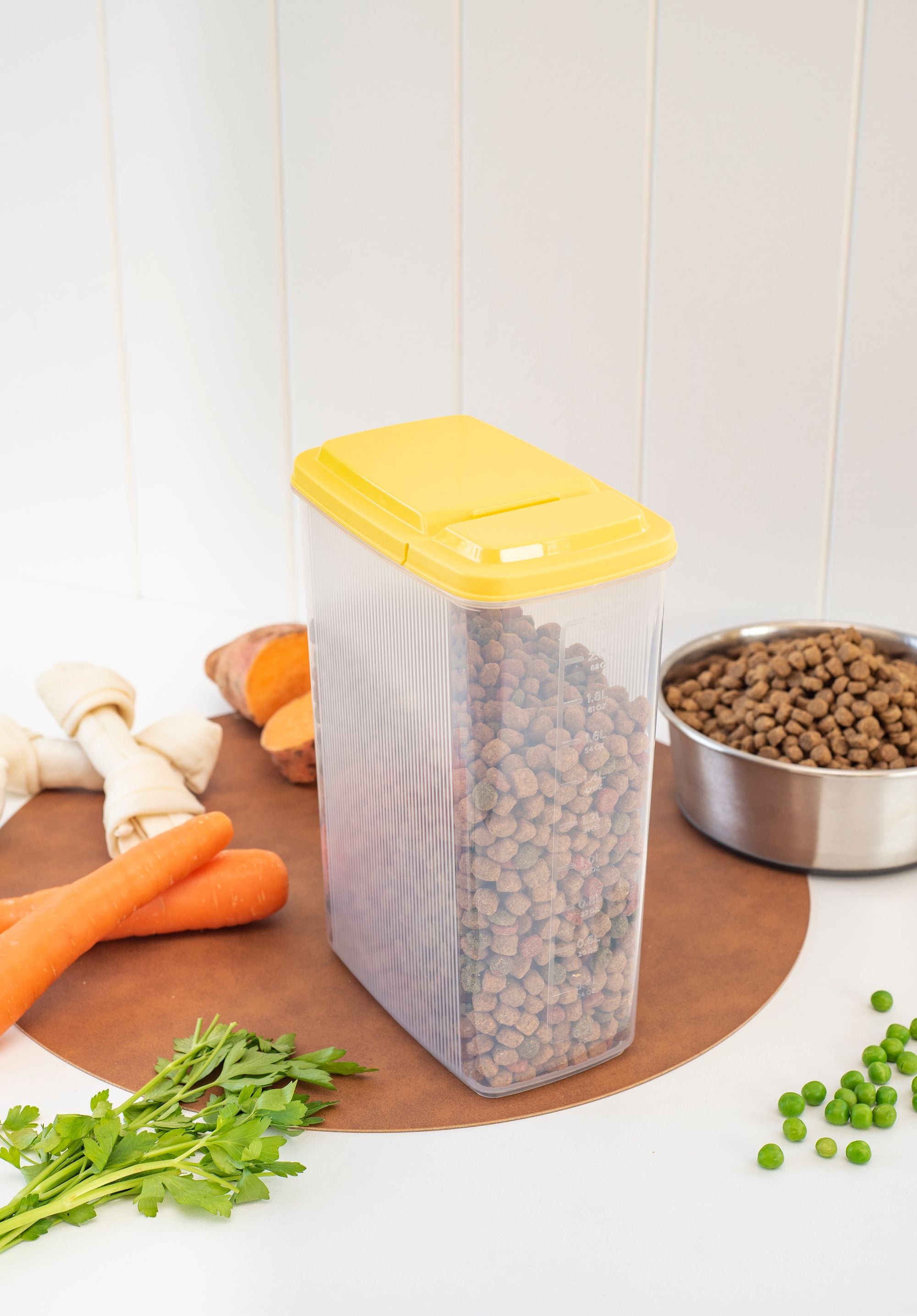 LocknLock Pet Flip Top Storage 2.4 Litre