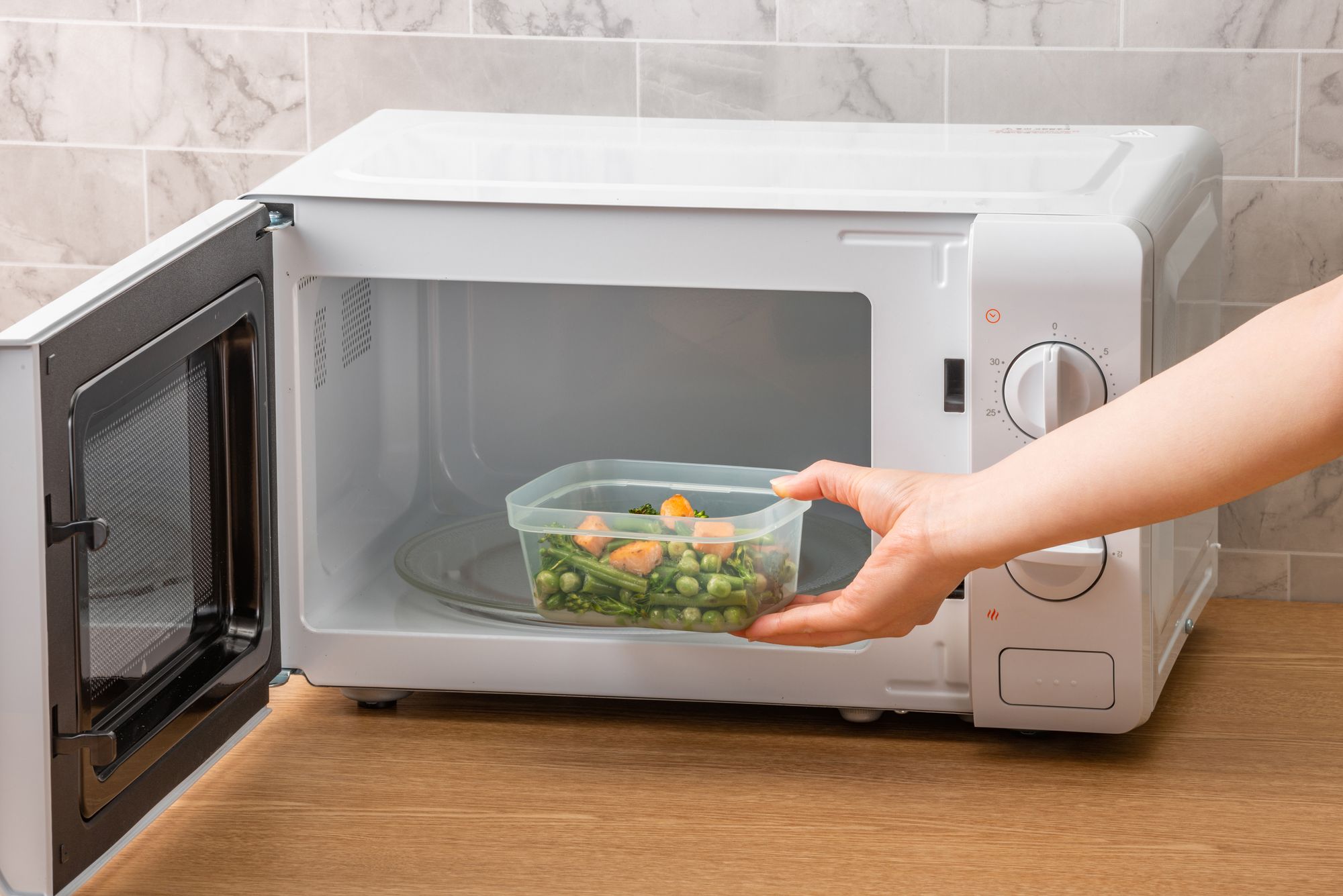 LocknLock Nestopia Food Container Set – 3 Piece (500ml / 920ml / 1.6L)