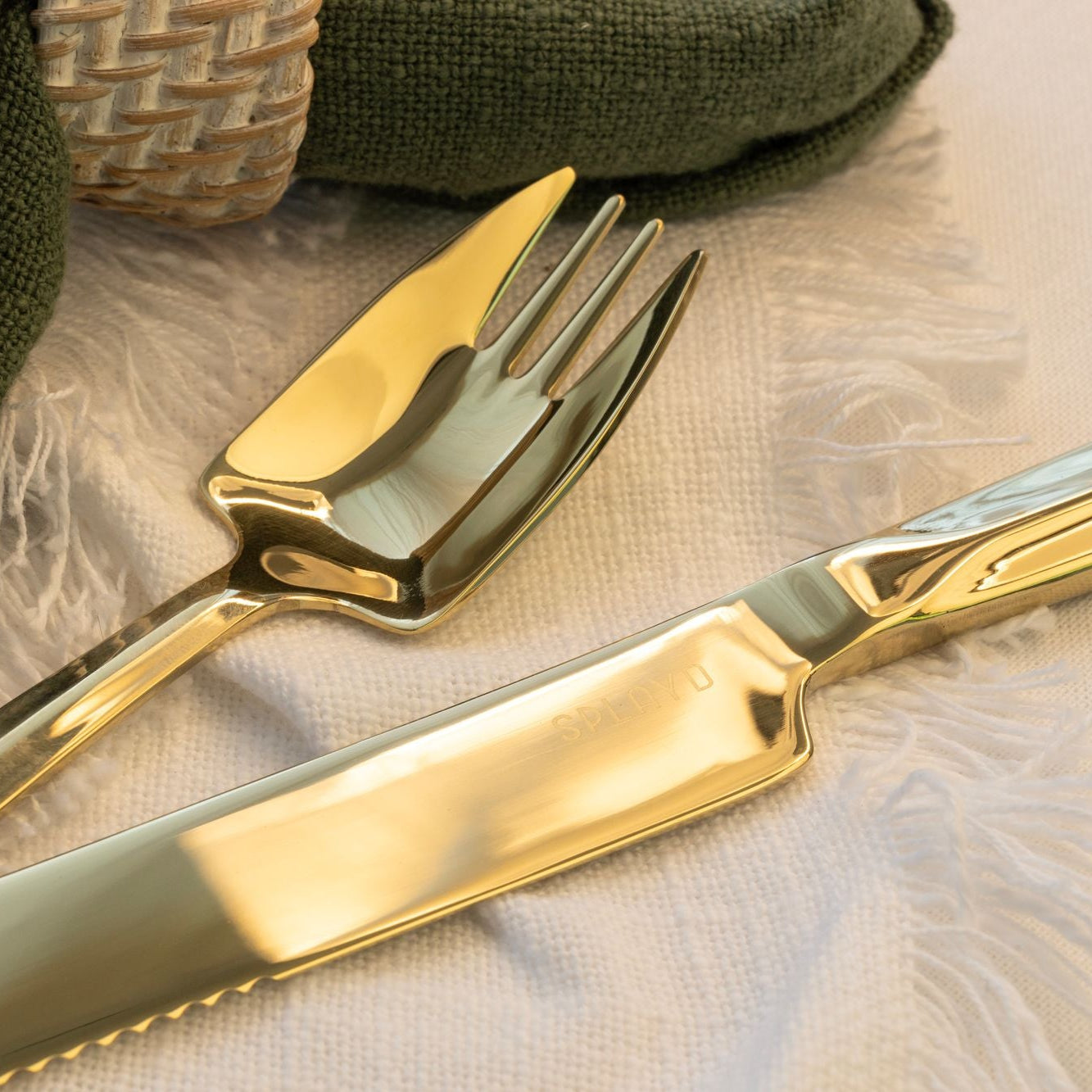 Splayd Gold Mirror Cake Knife, Server & Splayd Set 8 Piece
