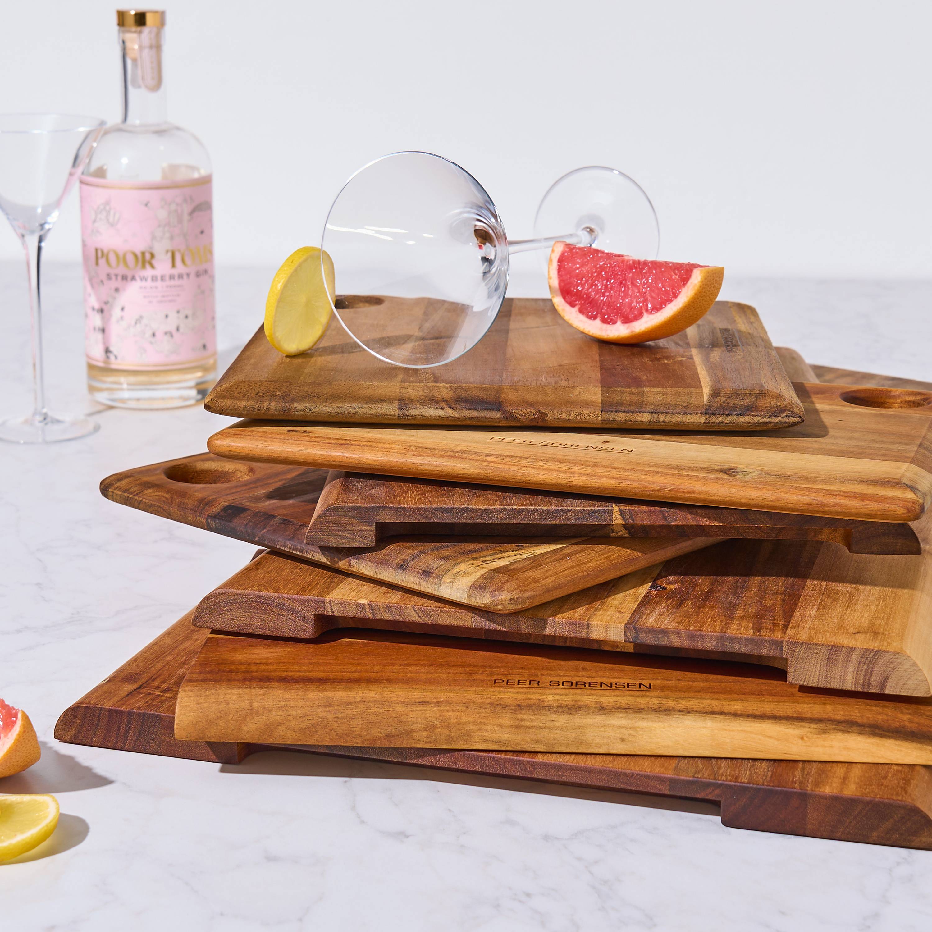 Peer Sorensen Hollowed Handle Cutting Board 35x25x1.8cm - Acacia Wood