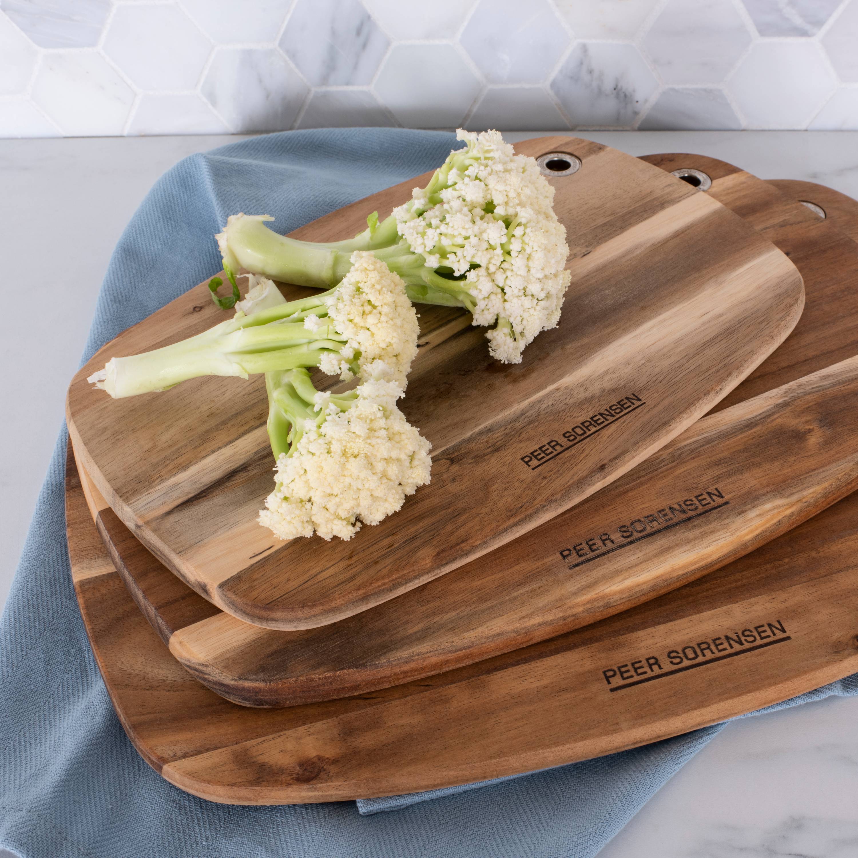 Peer Sorensen Slim Line Rounded Cutting Board 37x27x1.2cm - Acacia Wood