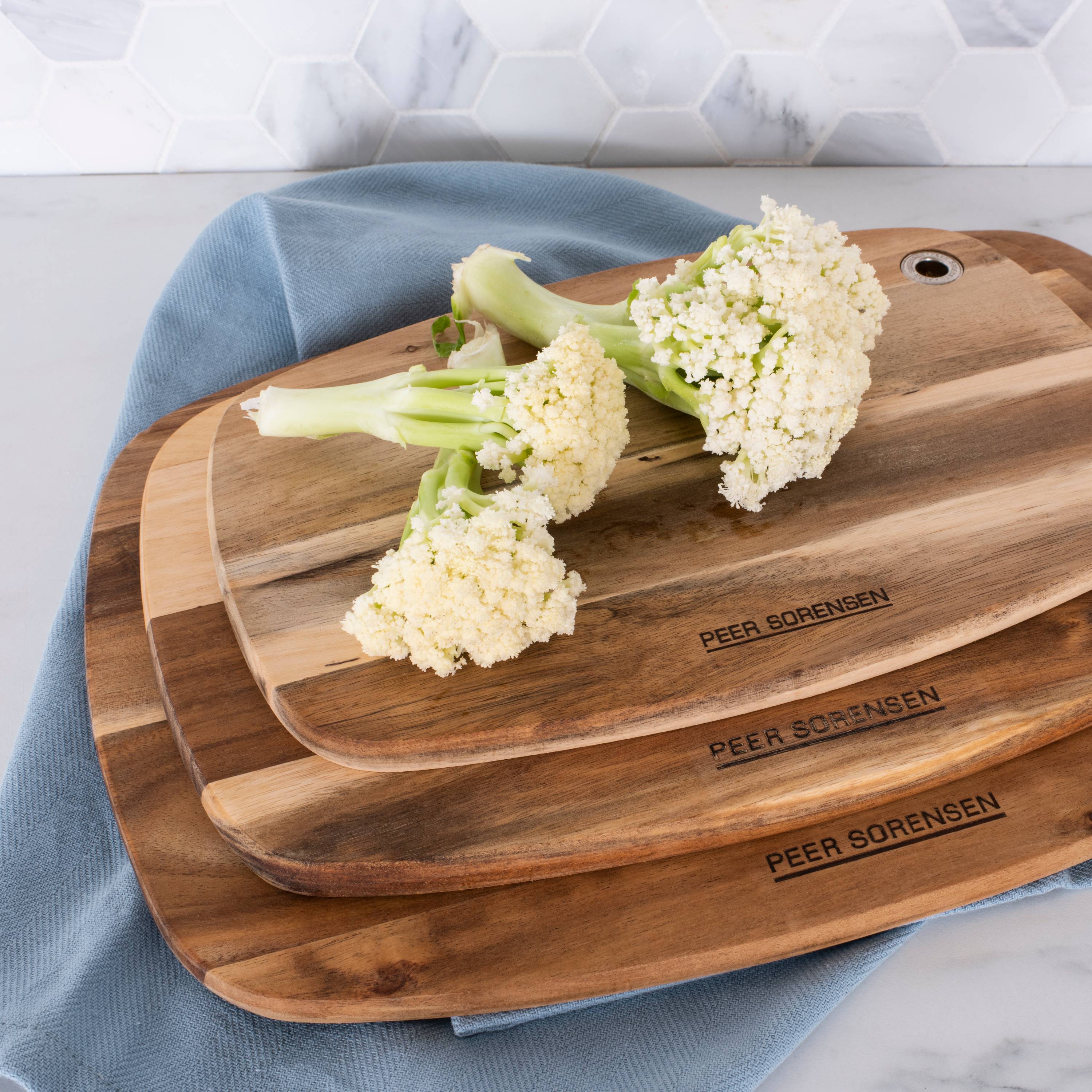 Peer Sorensen Slim Line Rounded Cutting Board 32x22x1.2cm - Acacia Wood