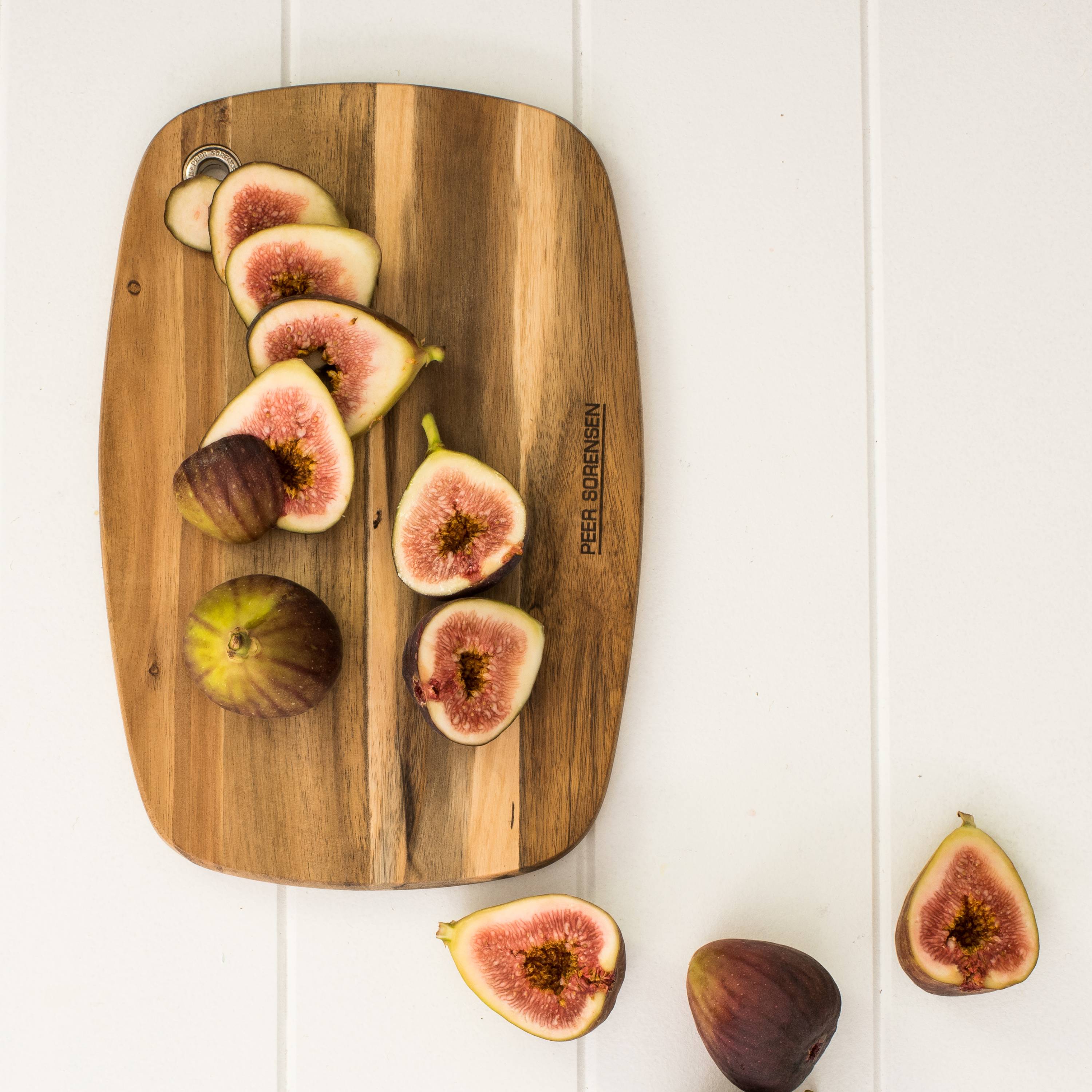 Peer Sorensen Slim Line Rounded Cutting Board 27x18x1.2cm - Acacia Wood