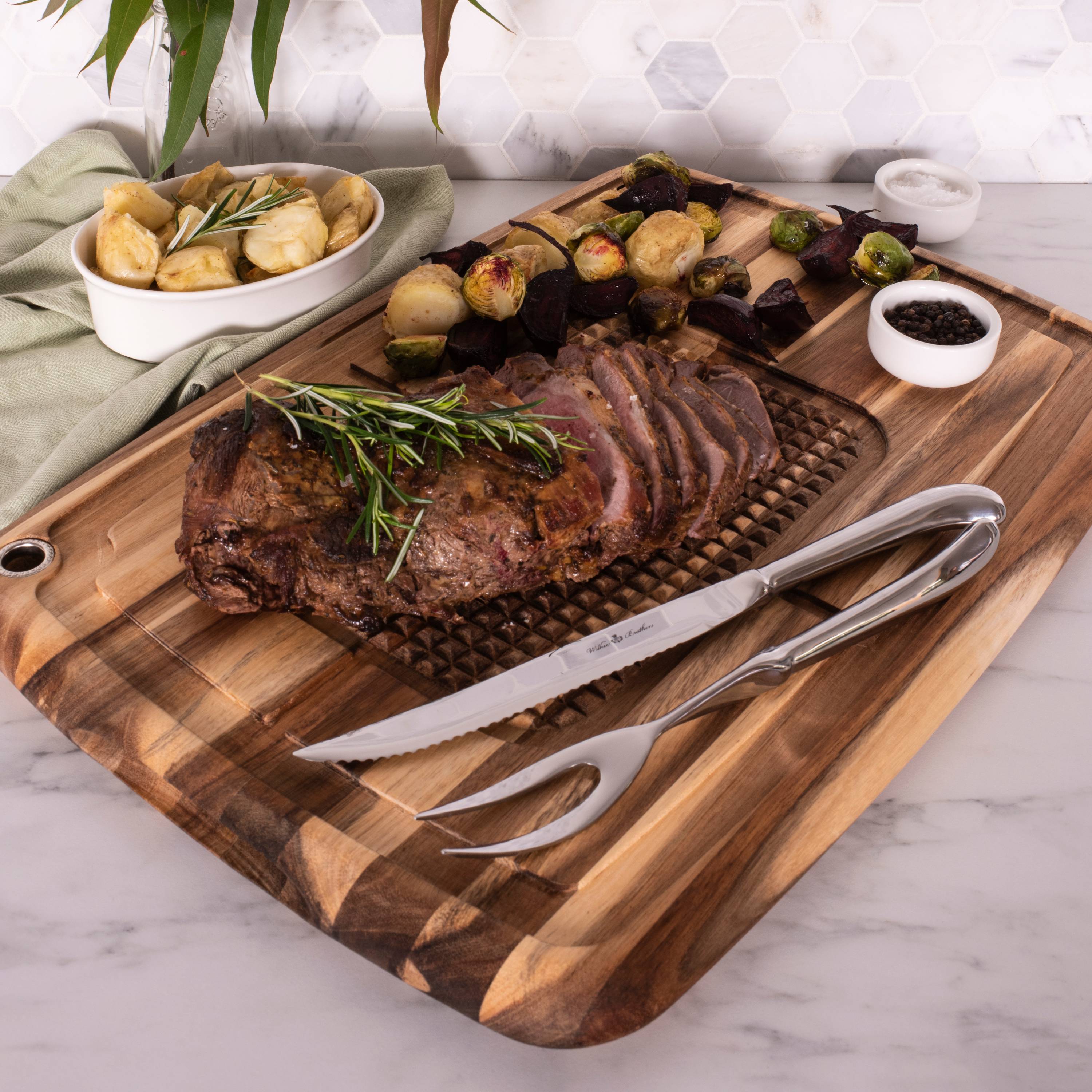 Peer Sorensen Carving Board with Feet 56x39x6cm - Acacia Wood