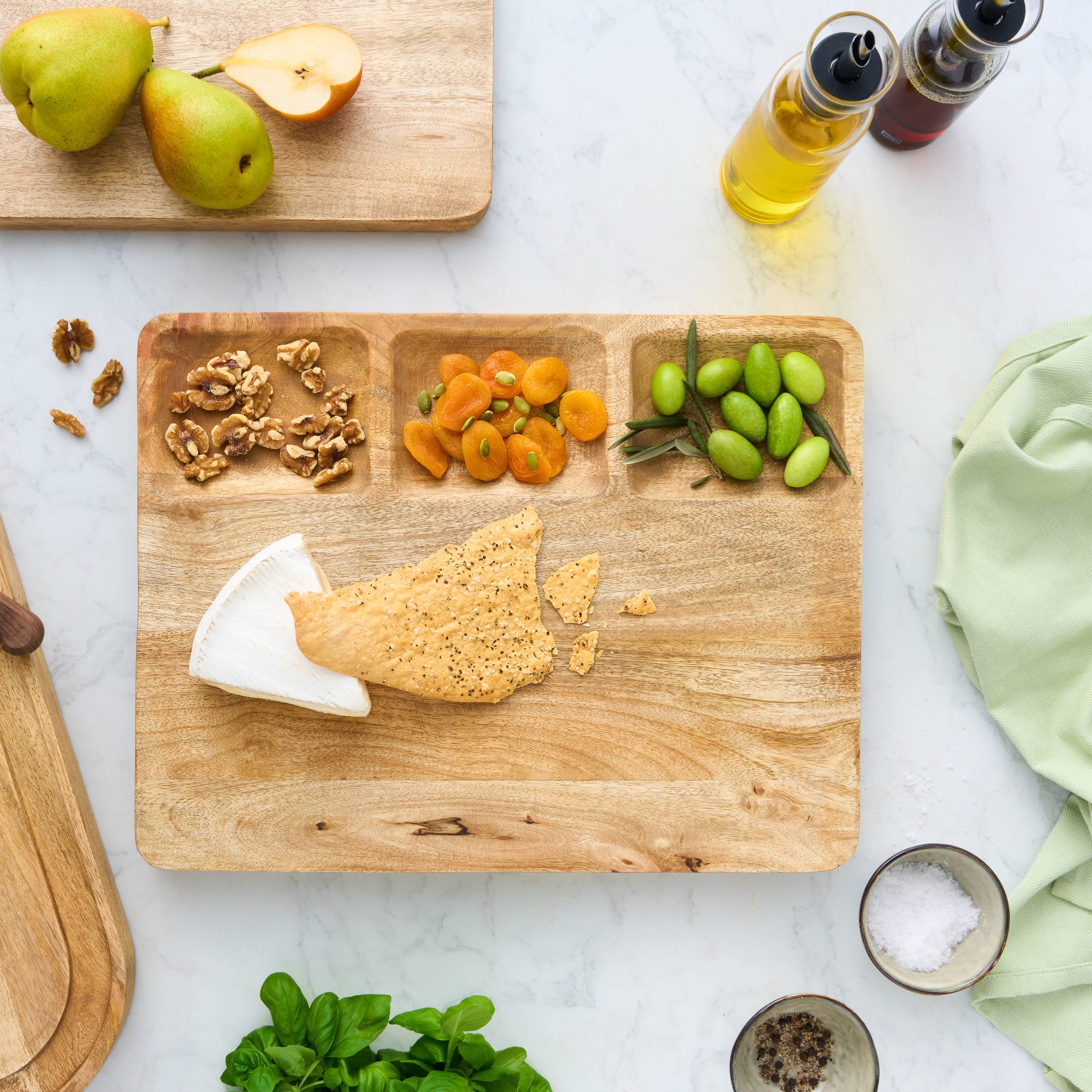 Peer Sorensen Cutting and Serving Board 43x33x3.6cm - Mango Wood