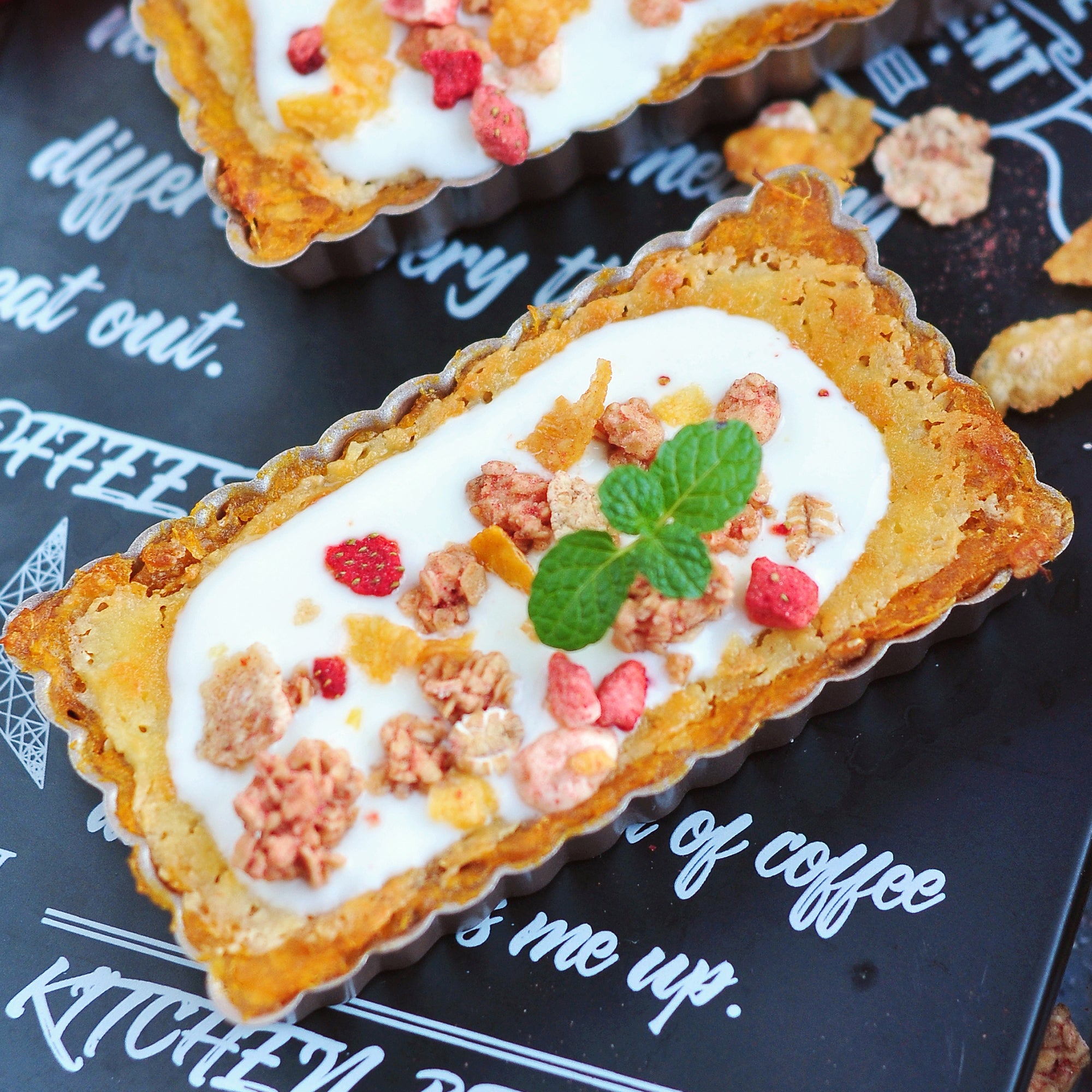 CHEFMADE Mini Rectangular Tart Pan with Loose Base Set of 4 (WK9037-4)
