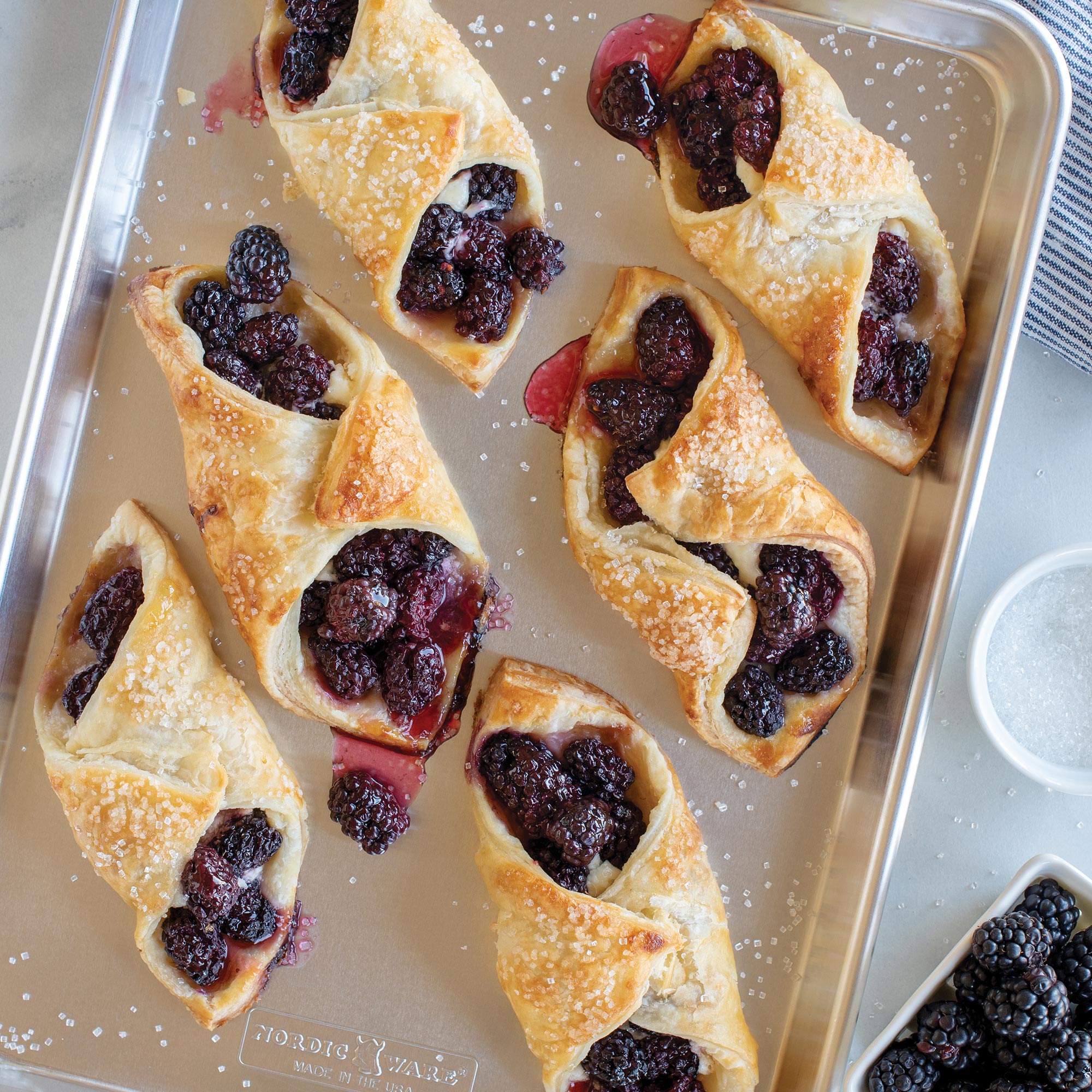 Nordicware Naturals Jelly Roll Sheet 40 x 28.5 x 2.5cm