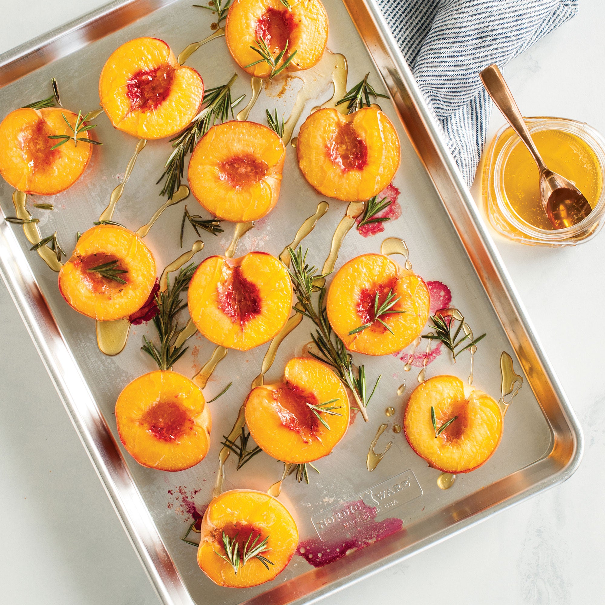 Nordicware Naturals Half Sheet 45.5 x 32.5 x 2.5cm