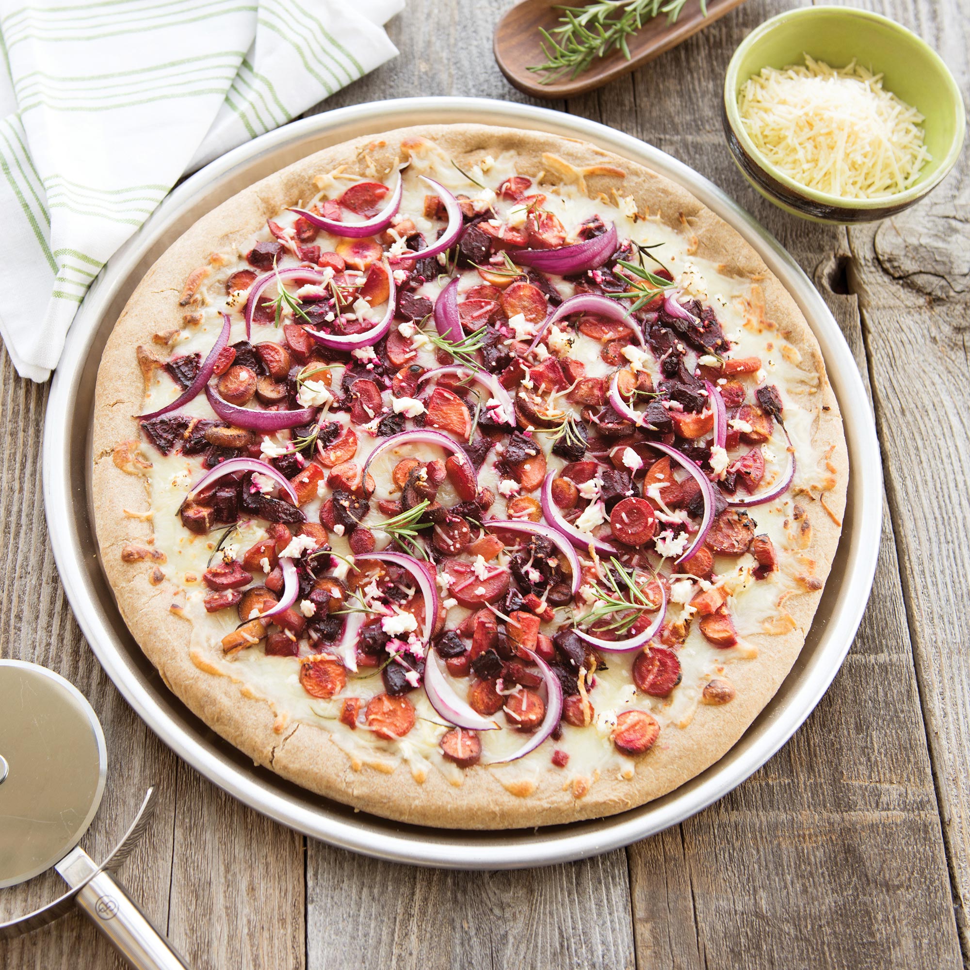 Nordicware Traditional Pizza Pan 38 x 38 x 2cm