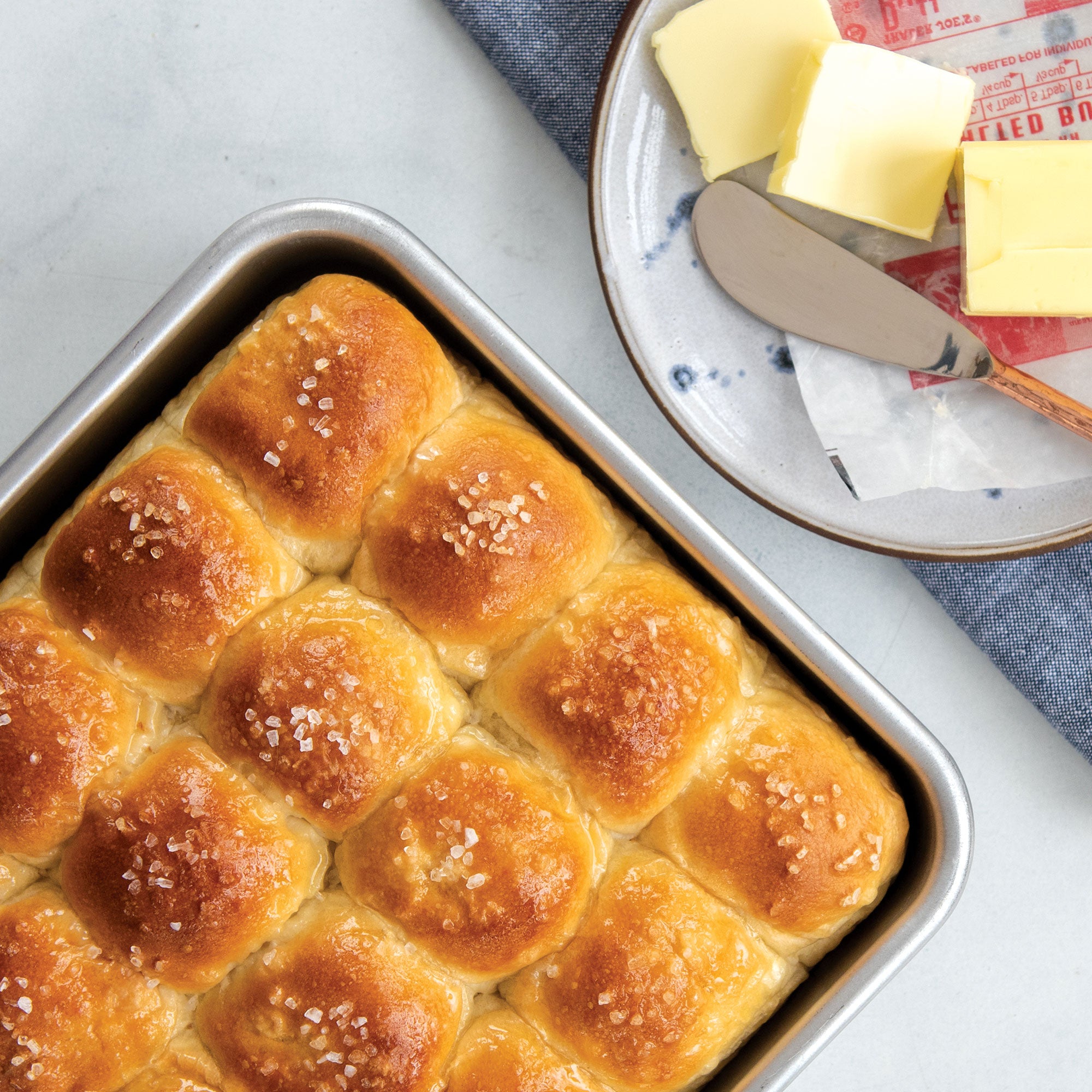 Nordicware 8 Inch Square Cake Pan 22 x 22 x 5.5cm