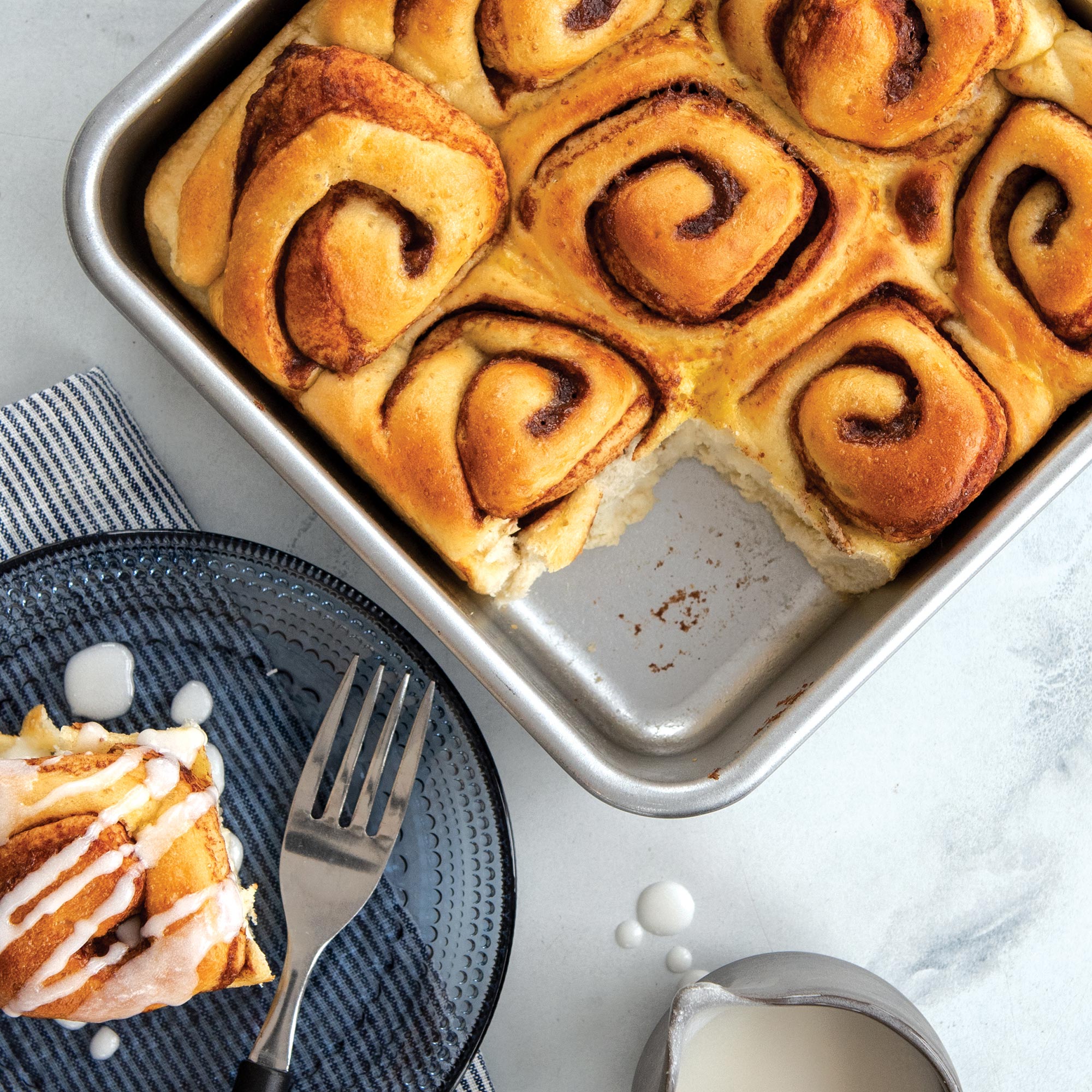 Nordicware 8 Inch Square Cake Pan 22 x 22 x 5.5cm