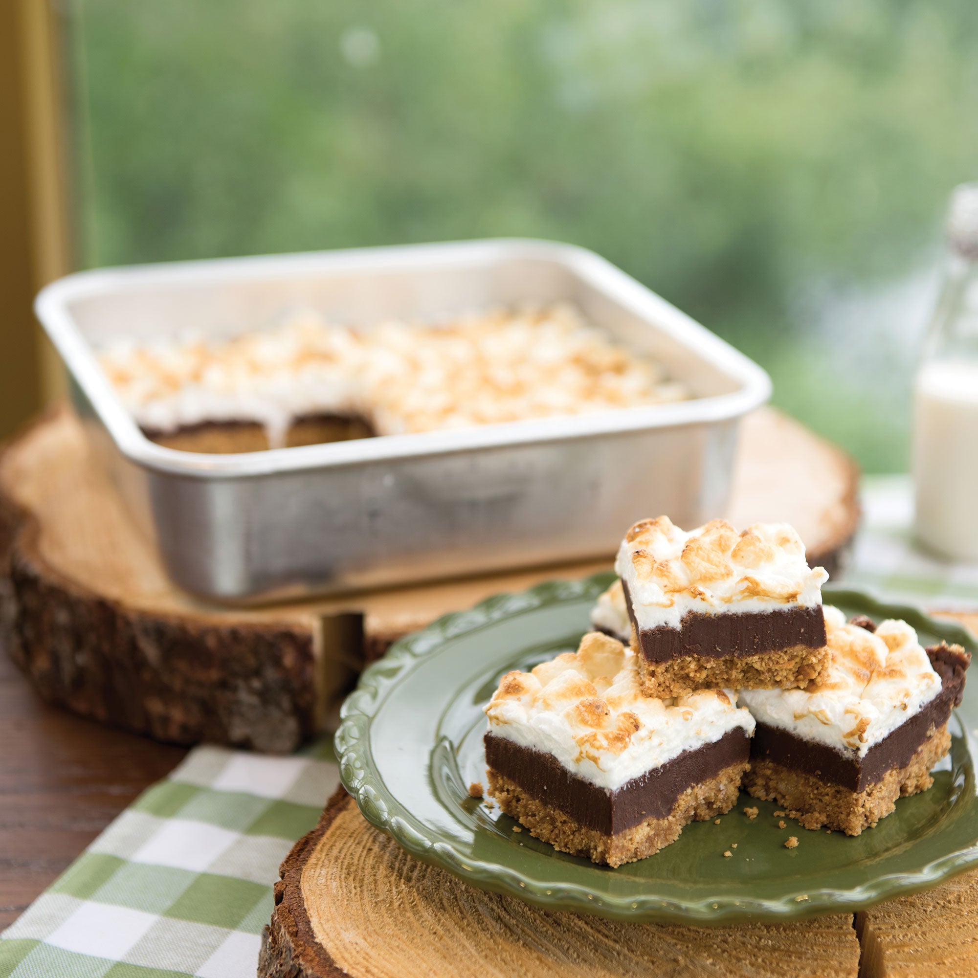 Nordicware 9 Inch Square Cake Pan 25 x 25 x 6.5cm