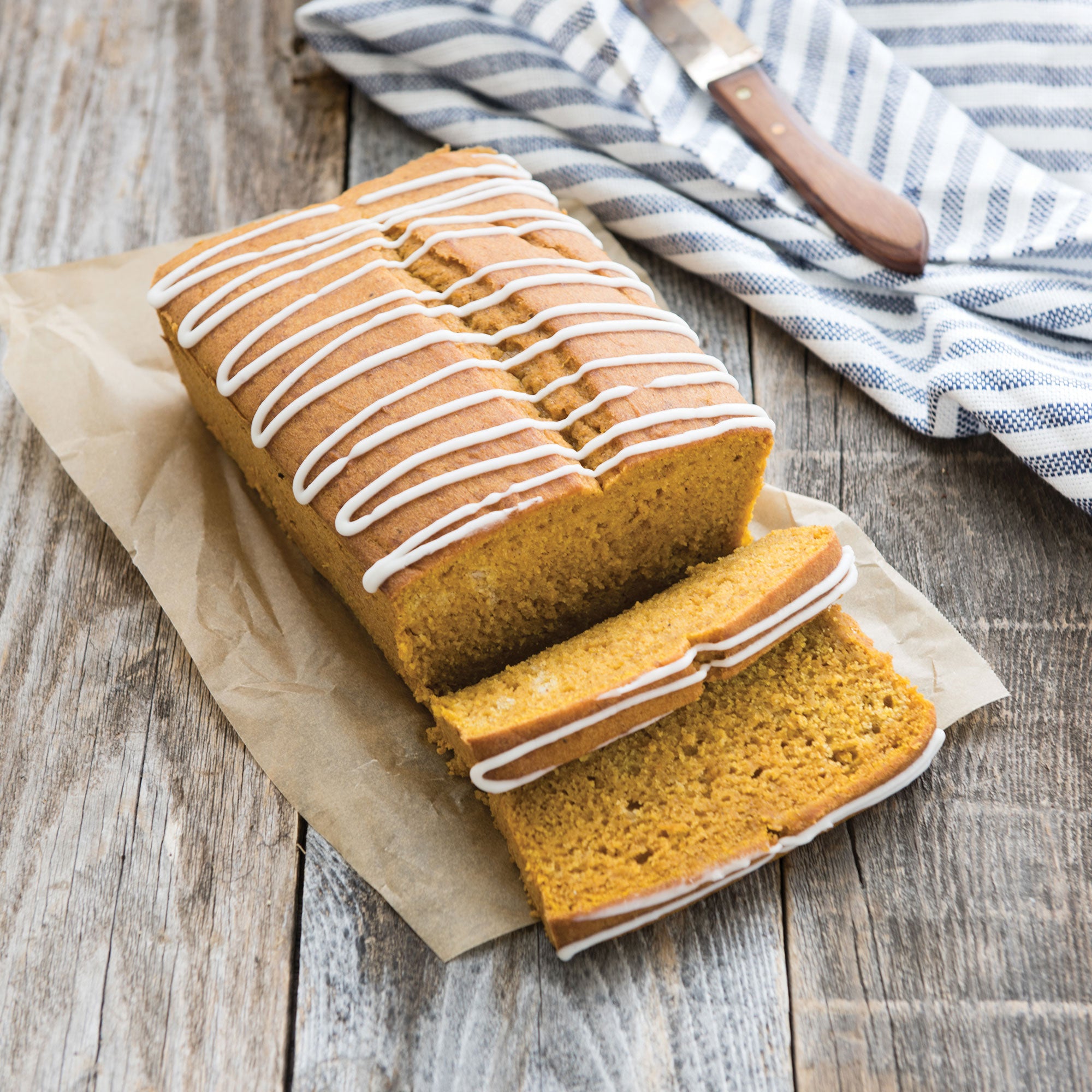 Nordicware Loaf Pan 24.5 x 15 x 7cm