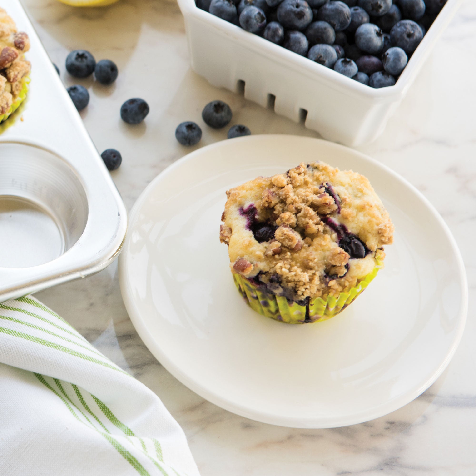 Nordicware 6 Cup Muffin Pan 25.5 x 18 x 3.5cm