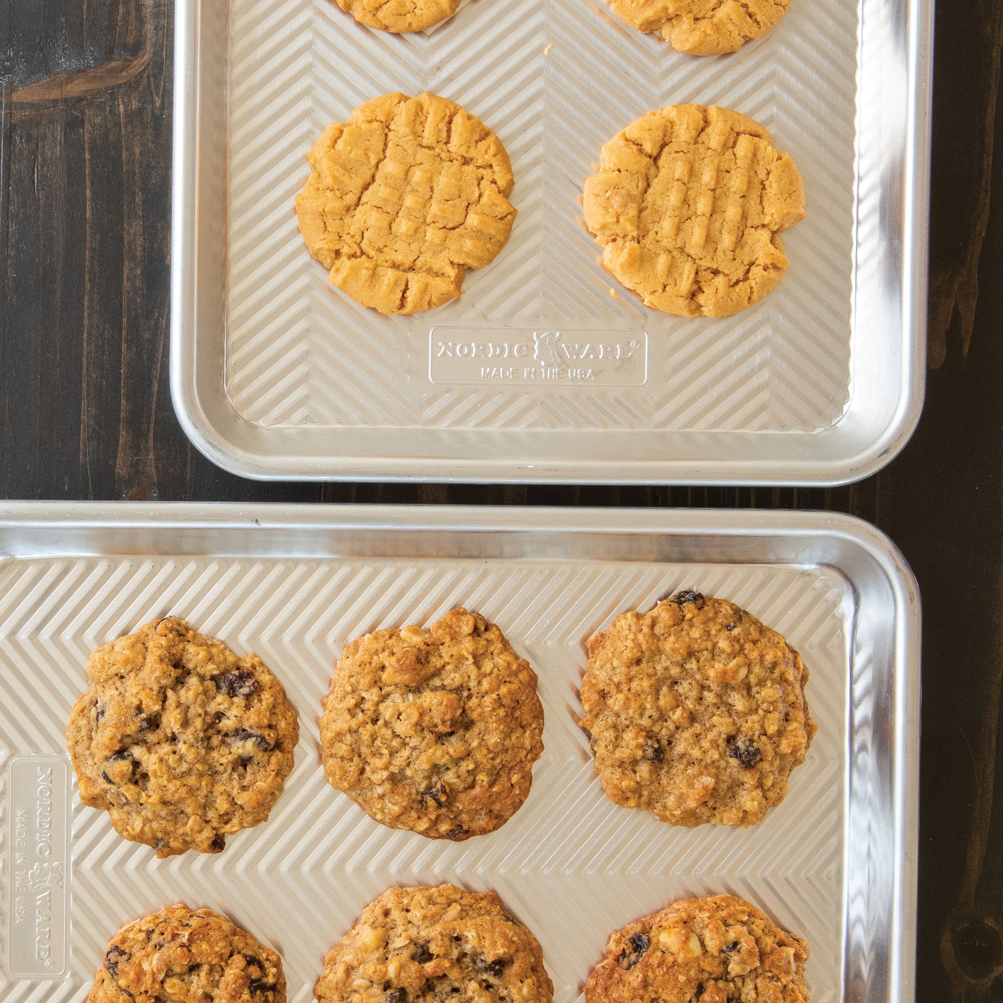 Nordicware Prism Quarter Sheet 33 x 24.5 x 3cm