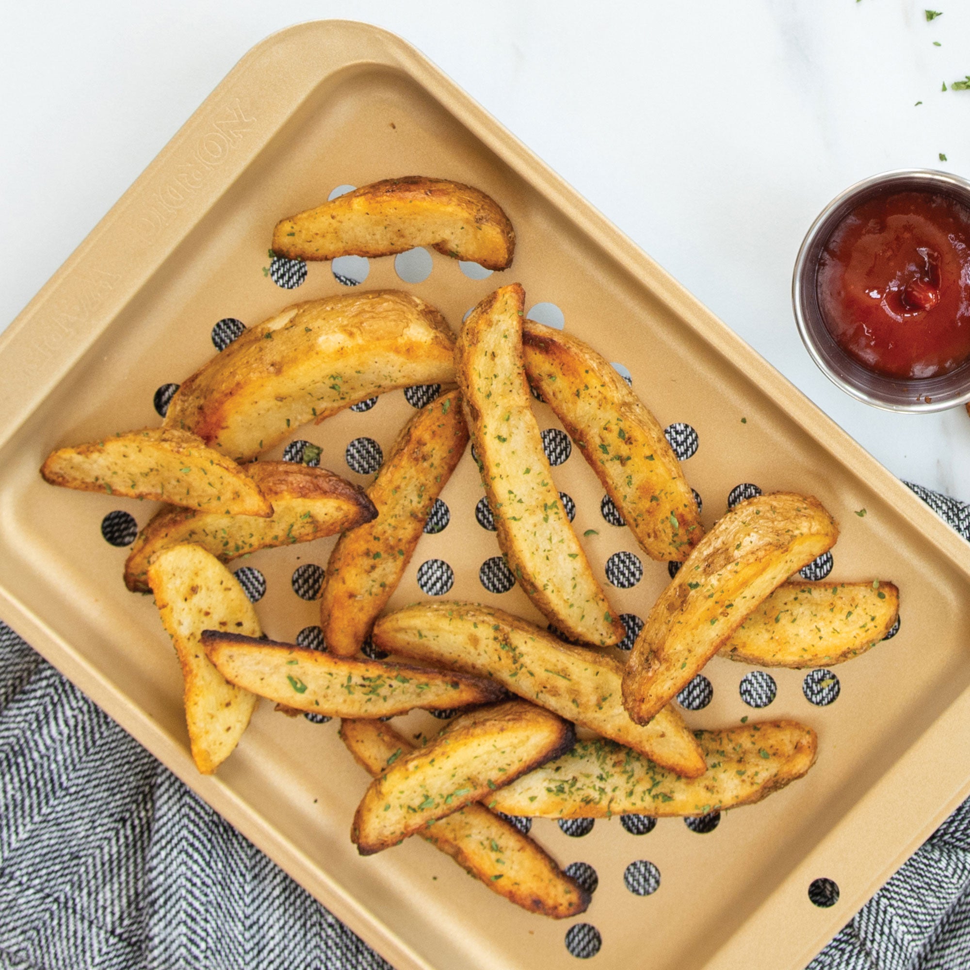 Nordicware Naturals Compact Crisping Sheet 25.5 x 18 x 1.5cm