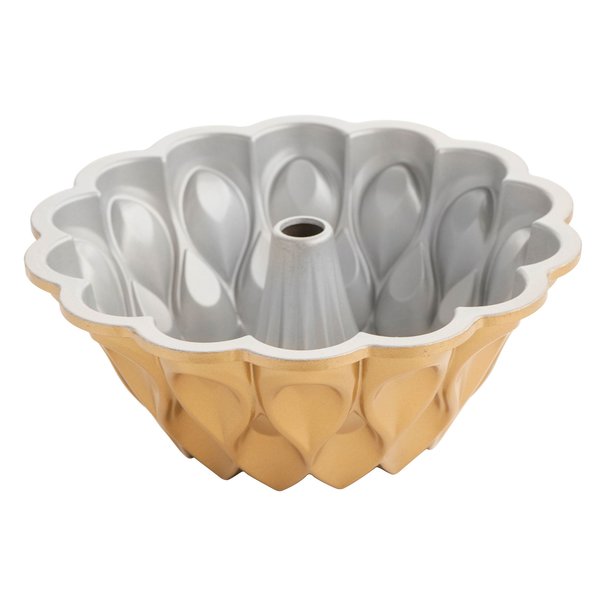 Nordicware Crown Bundt Pan 25.5 x 25.5 x 10cm