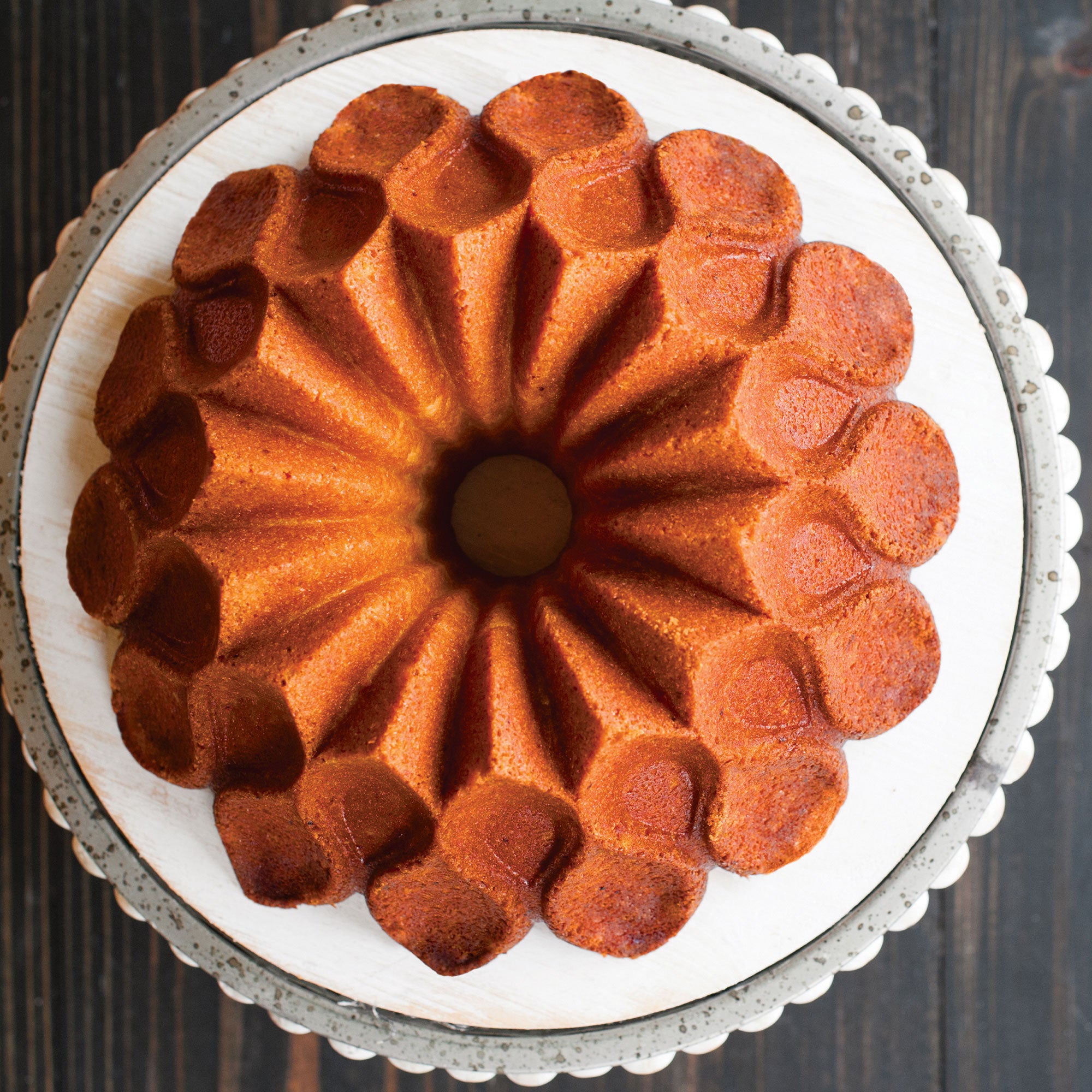 Nordicware Crown Bundt Pan 25.5 x 25.5 x 10cm