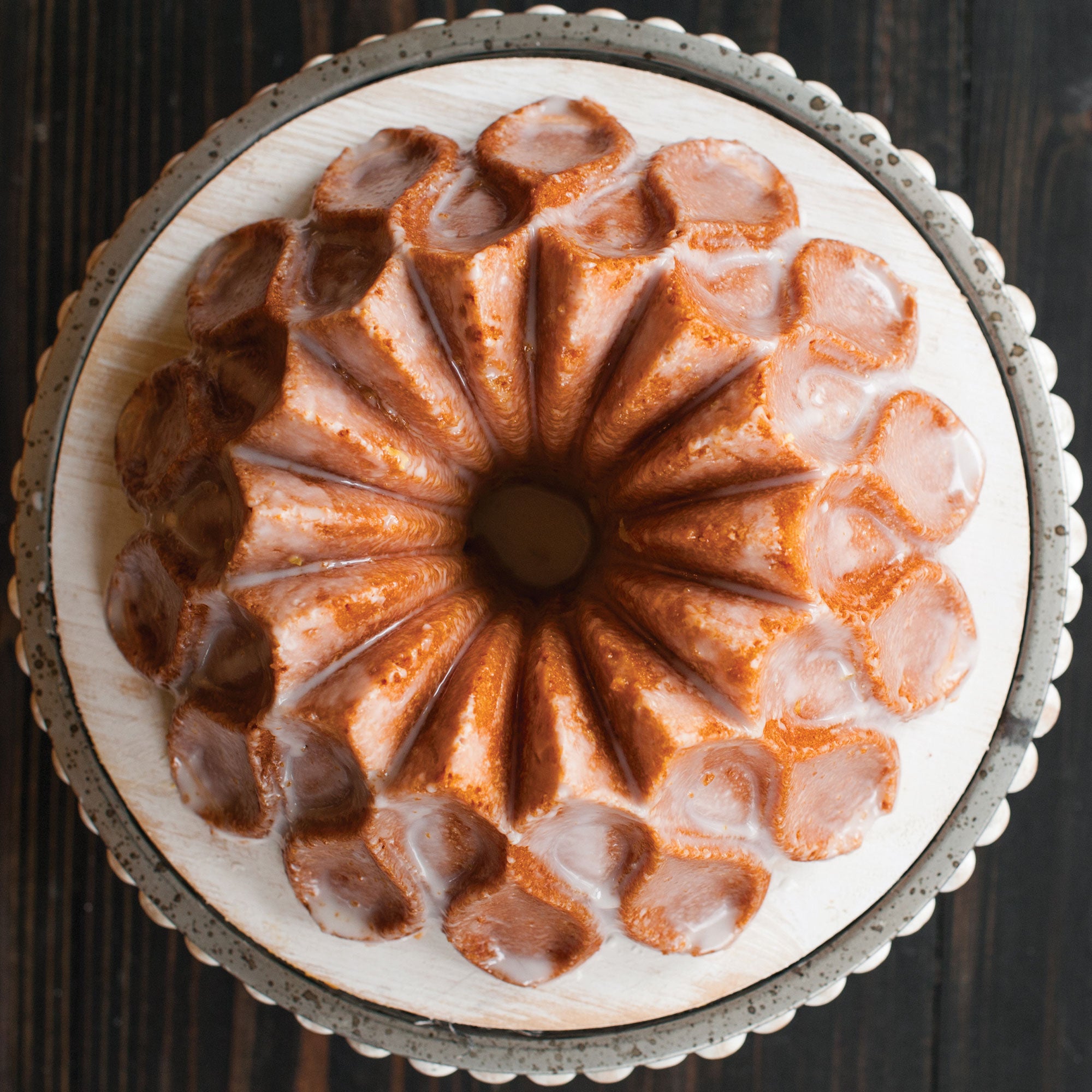 Nordicware Crown Bundt Pan 25.5 x 25.5 x 10cm