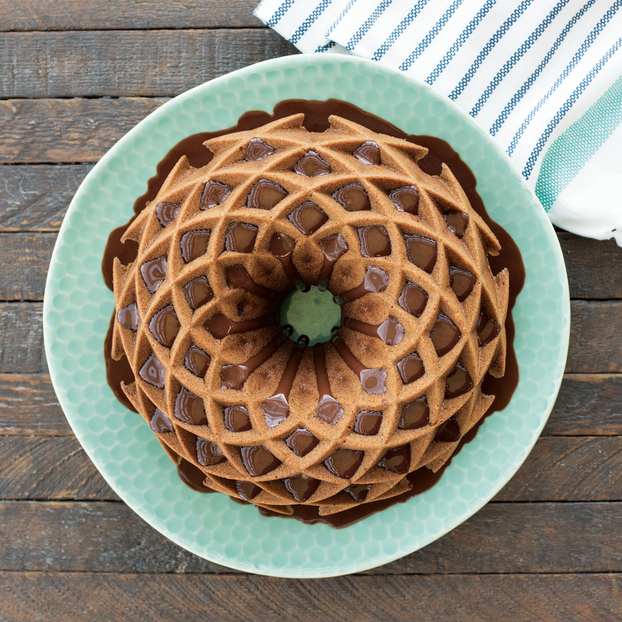 Nordicware Jubilee Bundt Pan 24.5 x 24.5 x 9.5cm