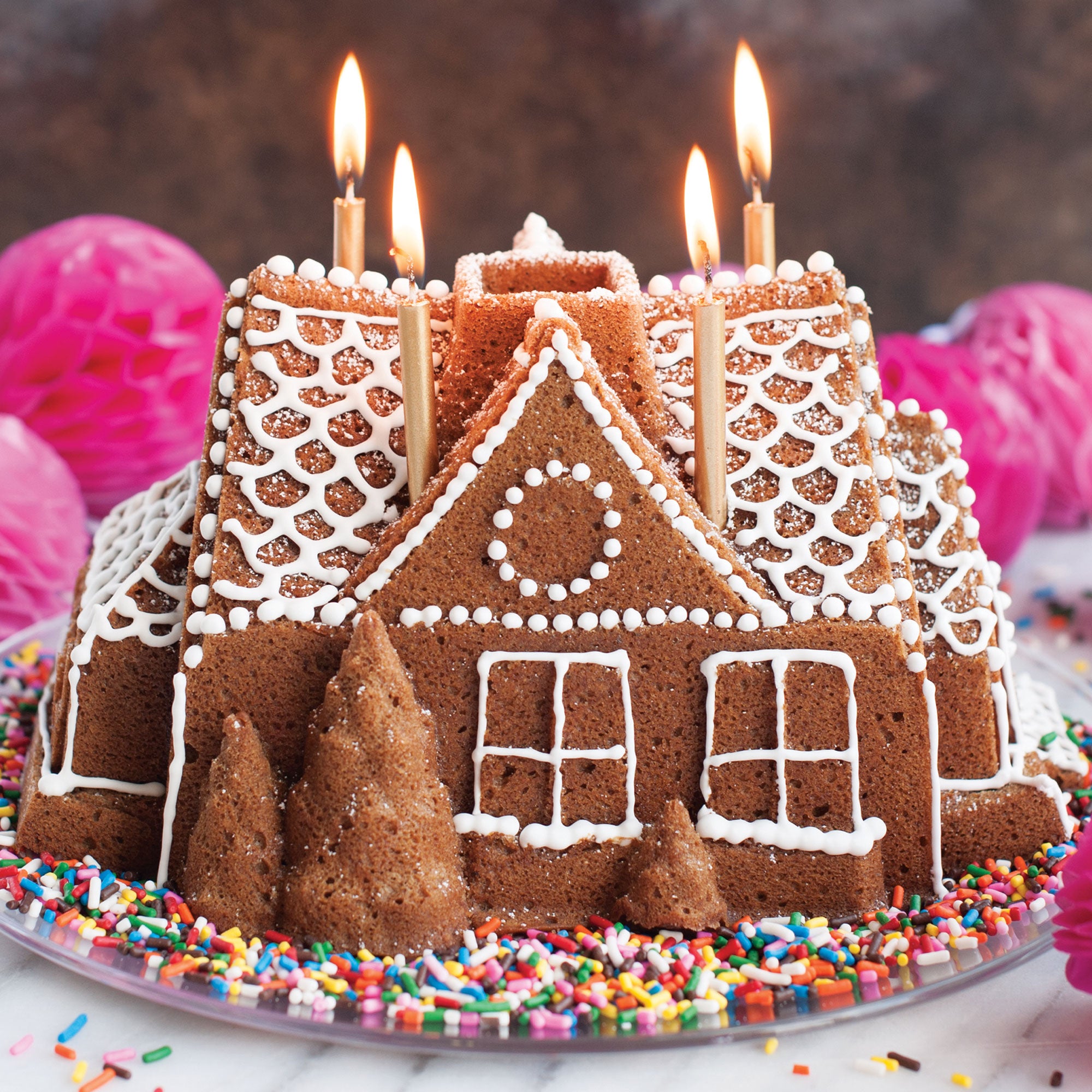 Nordicware Gingerbread House Bundt Pan 20 x 26 x 13.5cm