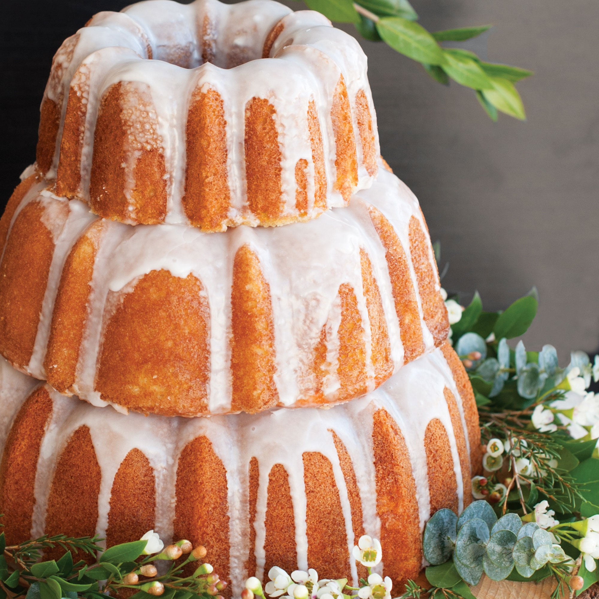 Nordicware Tiered Bundt 3 Piece Set 26.5 x 26.5 x 13.5cm