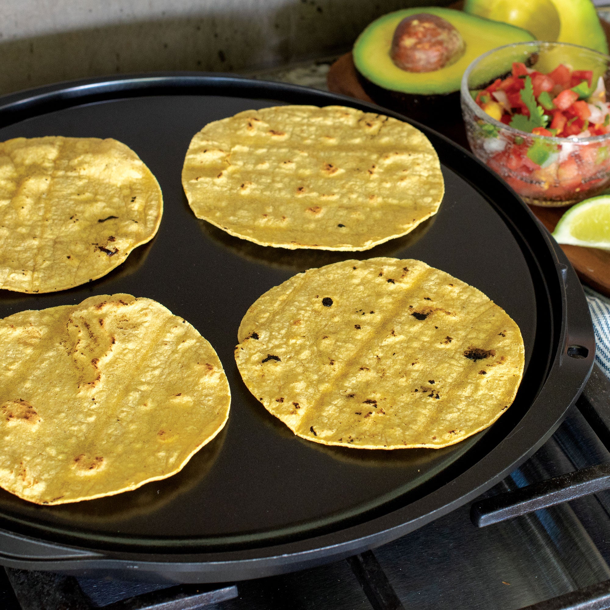 Nordicware 12" Flat Top Reversible Round Griddle 35.5 x 33 x 2cm