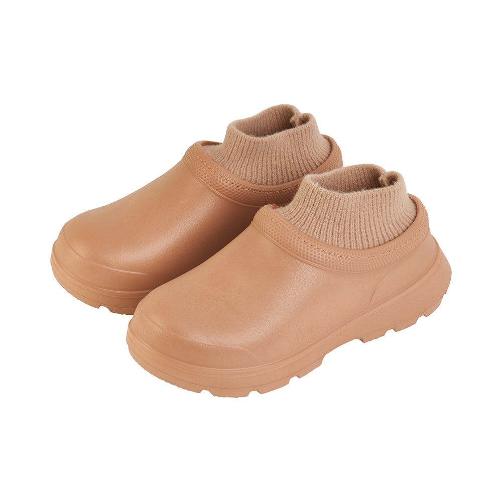 Annabel Trends Gummies Clog Sherpa Sand Size 9