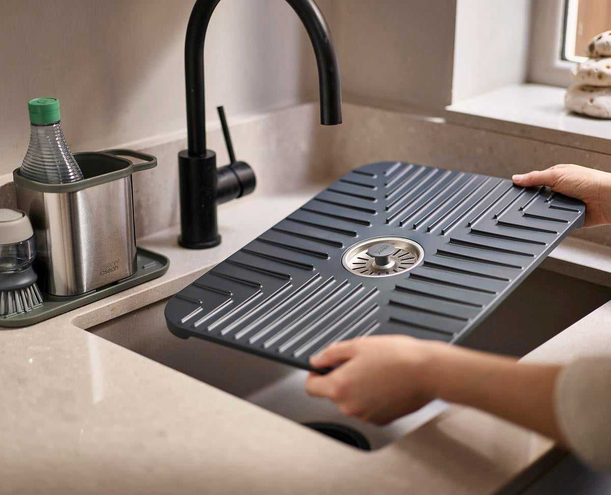 Joseph Joseph Sinkshield Large Sink Mat With Draining Plug