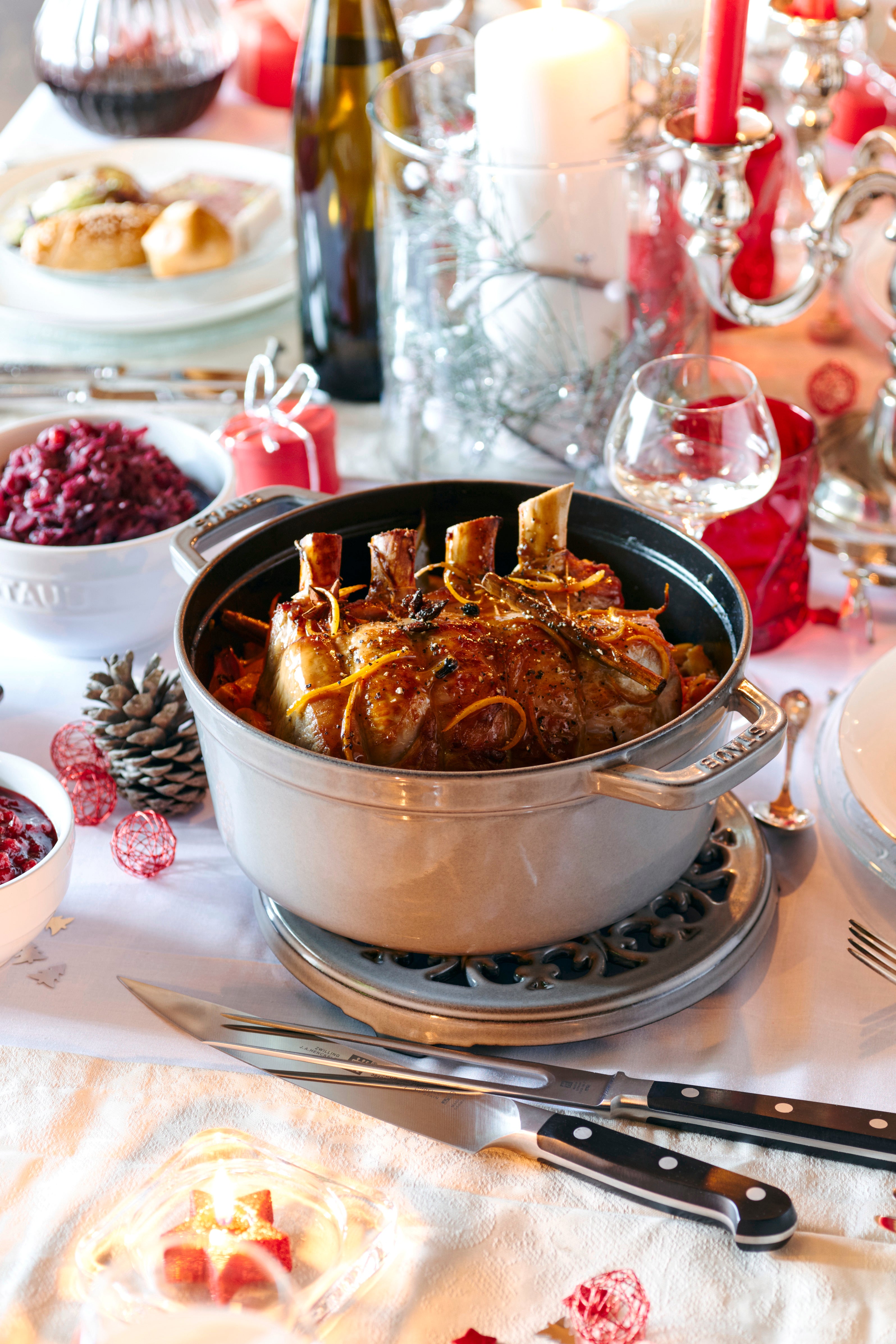 Staub Round Cocotte – 28cm Graphite