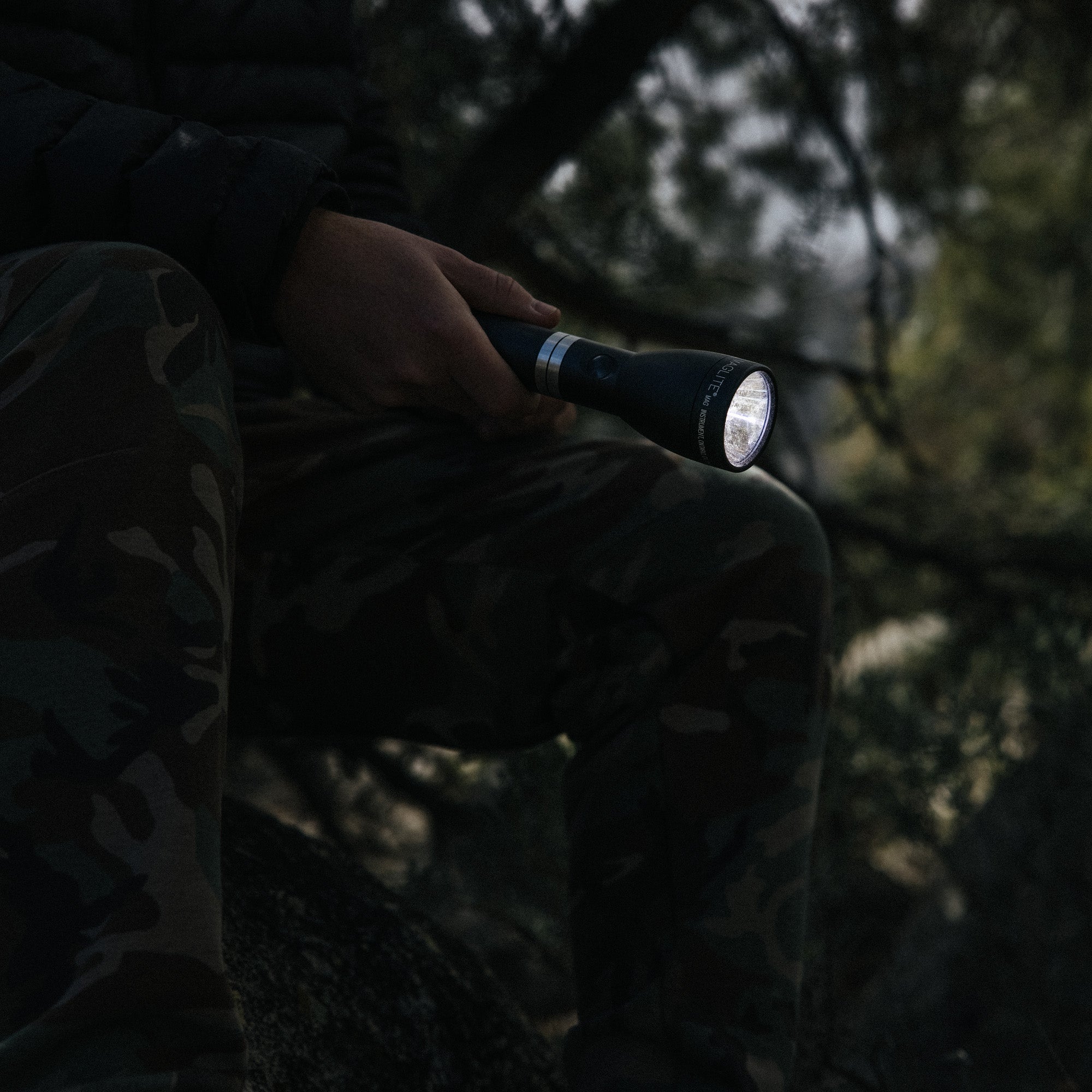 Maglite ML150LRS LED Rechargeable Flashlight System - Black