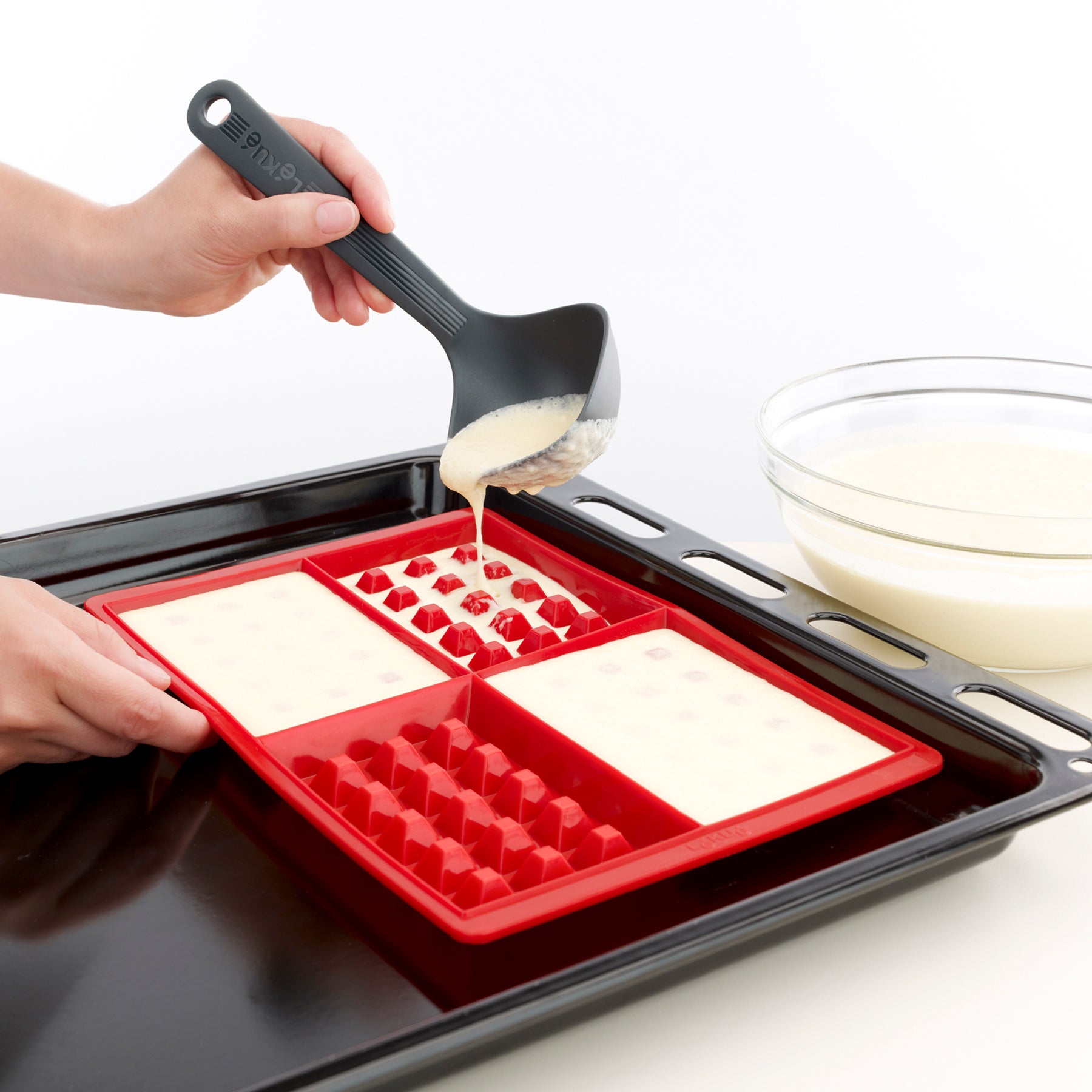 Lékué Waffle Mould 2 Piece Set 125ml x 4 Red