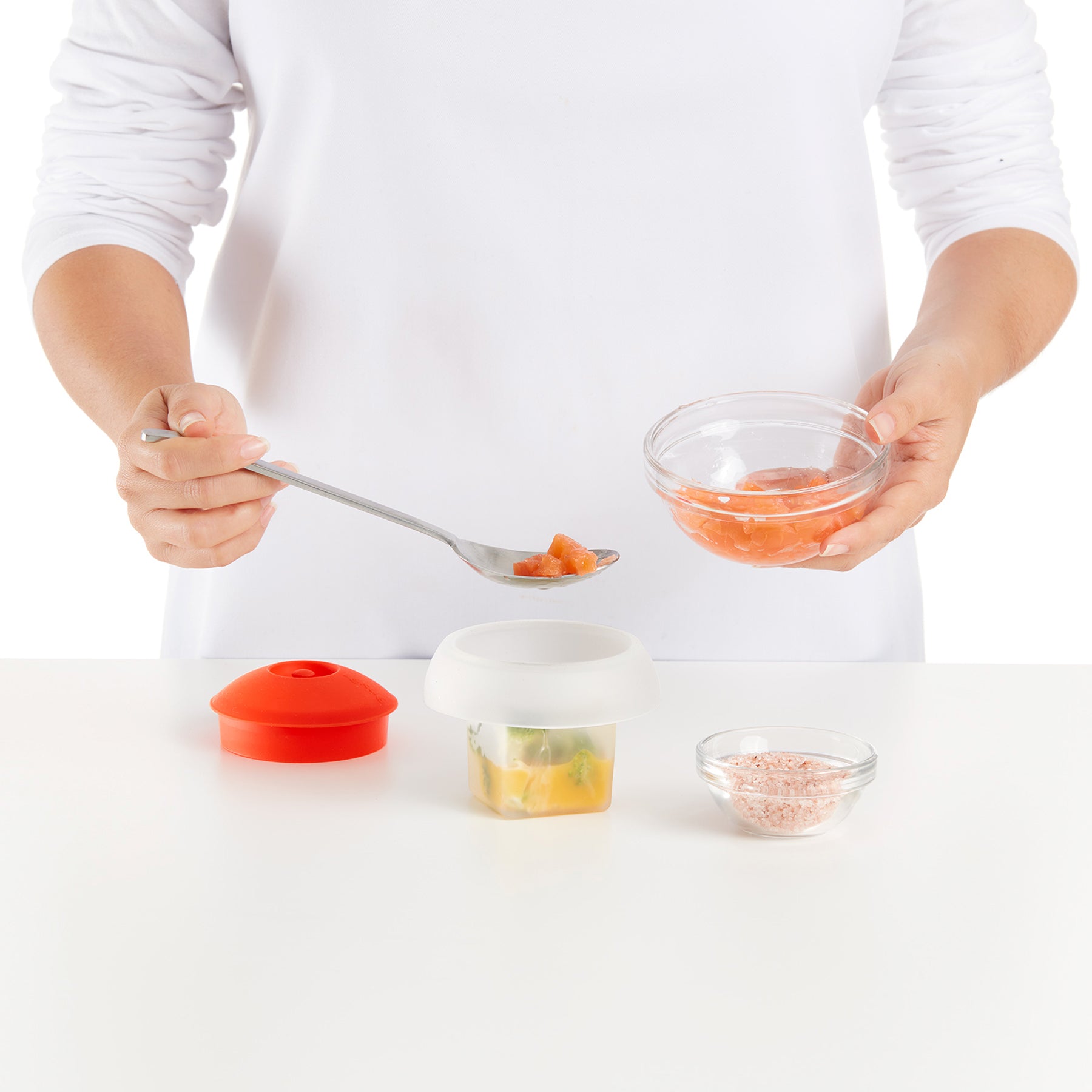 Lékué Microwave Ovo 2 Piece Kit Square and Cylinder 100ml Red