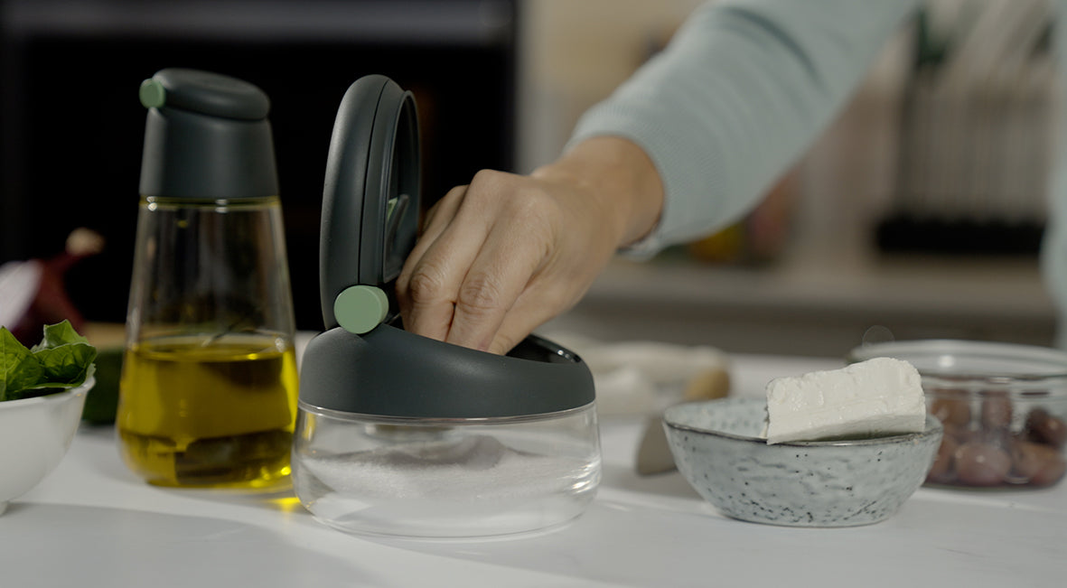Lékué Salt Cellar 500ml with Spoon