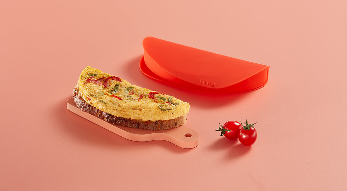 Lékué Microwave Omelette Maker 250ml Red