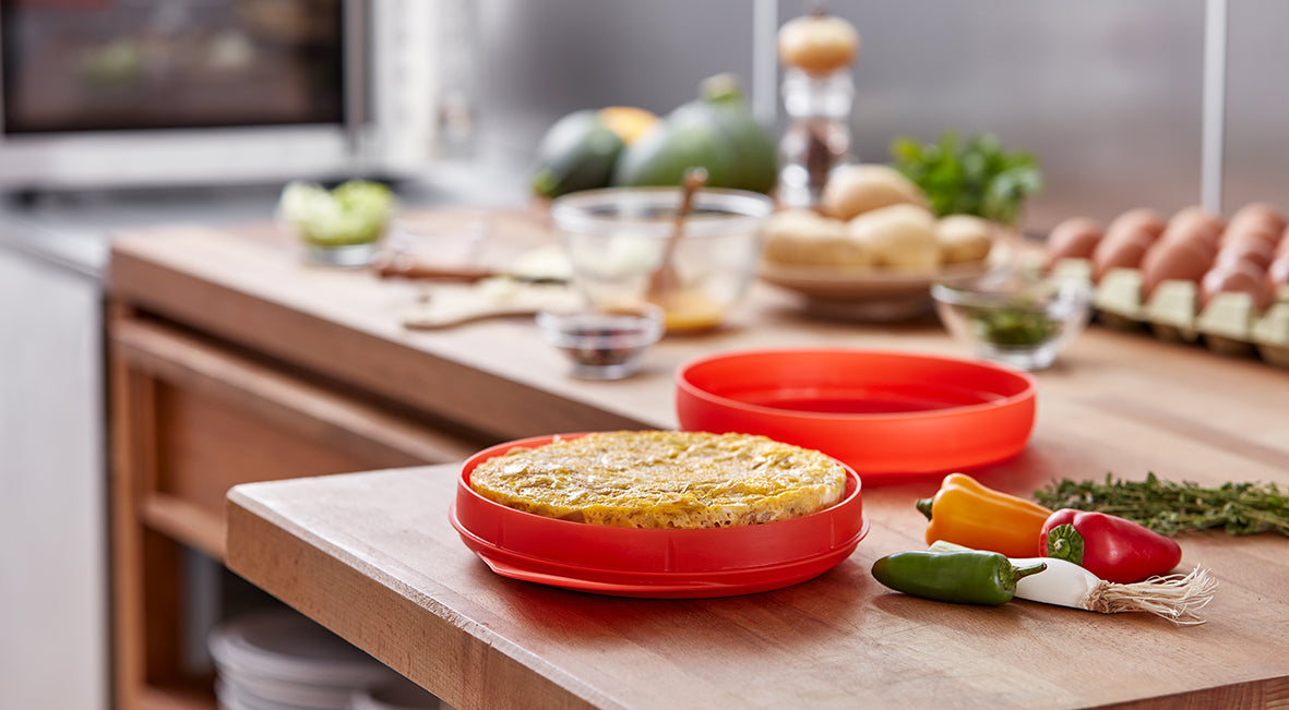 Lékué Microwave Spanish Omelette Maker 800ml Red