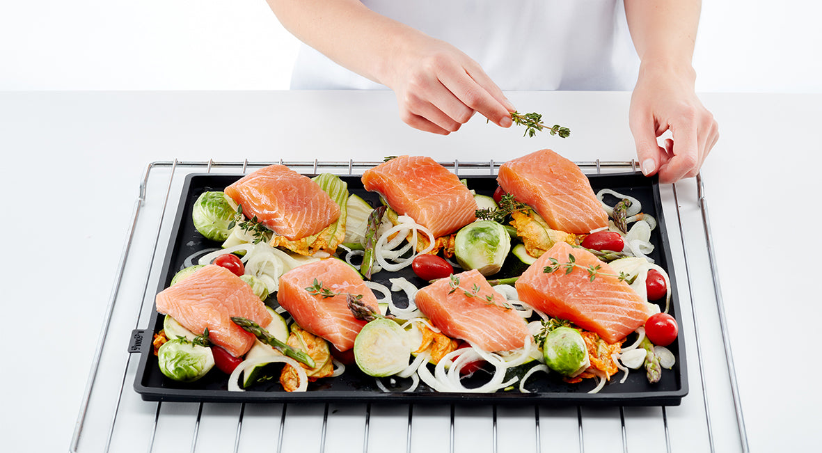 Lékué Non Spill Baking Sheet 40 x 30cm Black