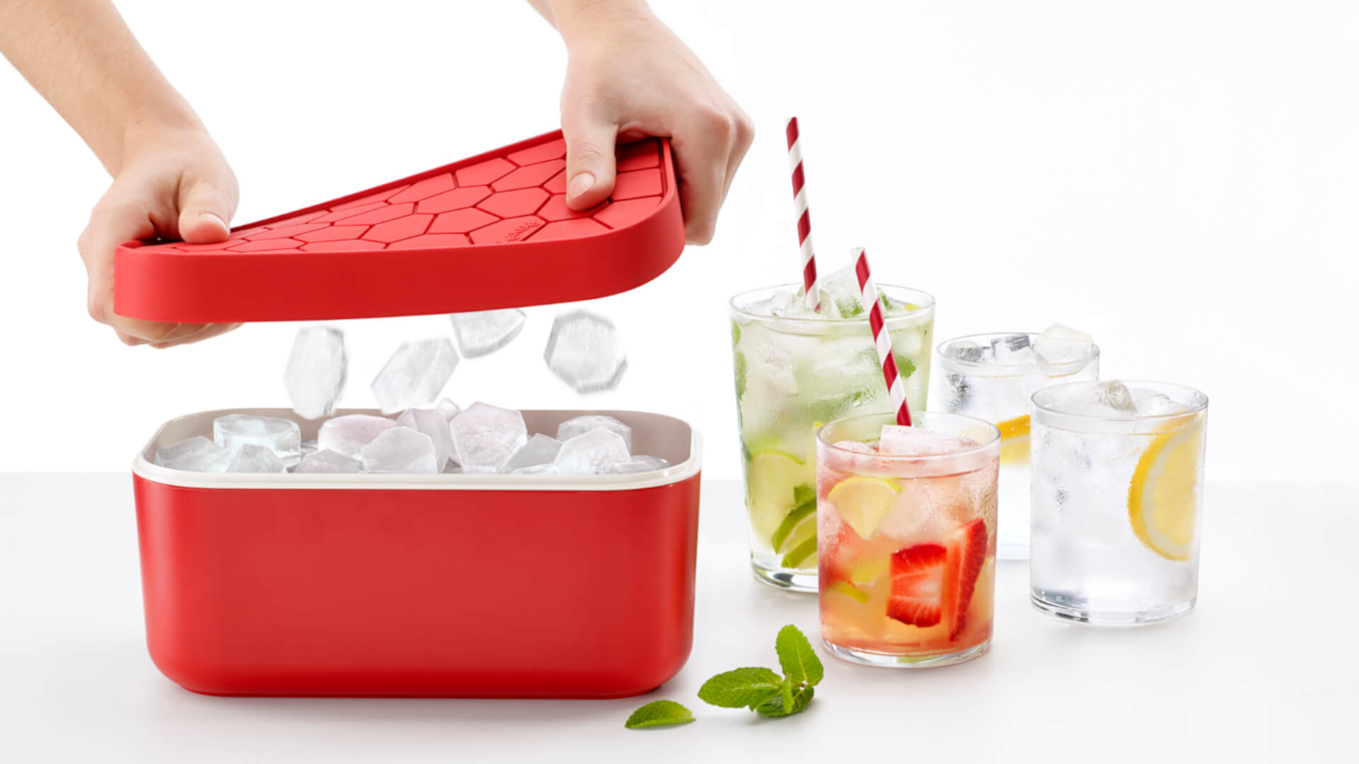 Lékué Ice Box Tray 1.8L Red