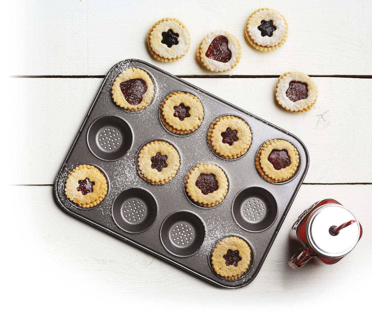 MasterCraft Crusty Bake Non Stick Shallow Baking Pan 12 Cup