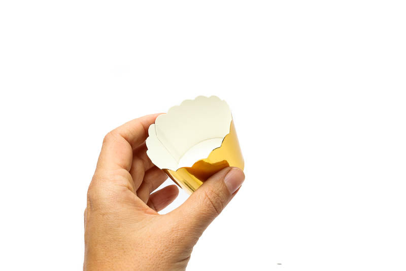 Papyrus Foil Card Baking Cups Gold 25 Pack
